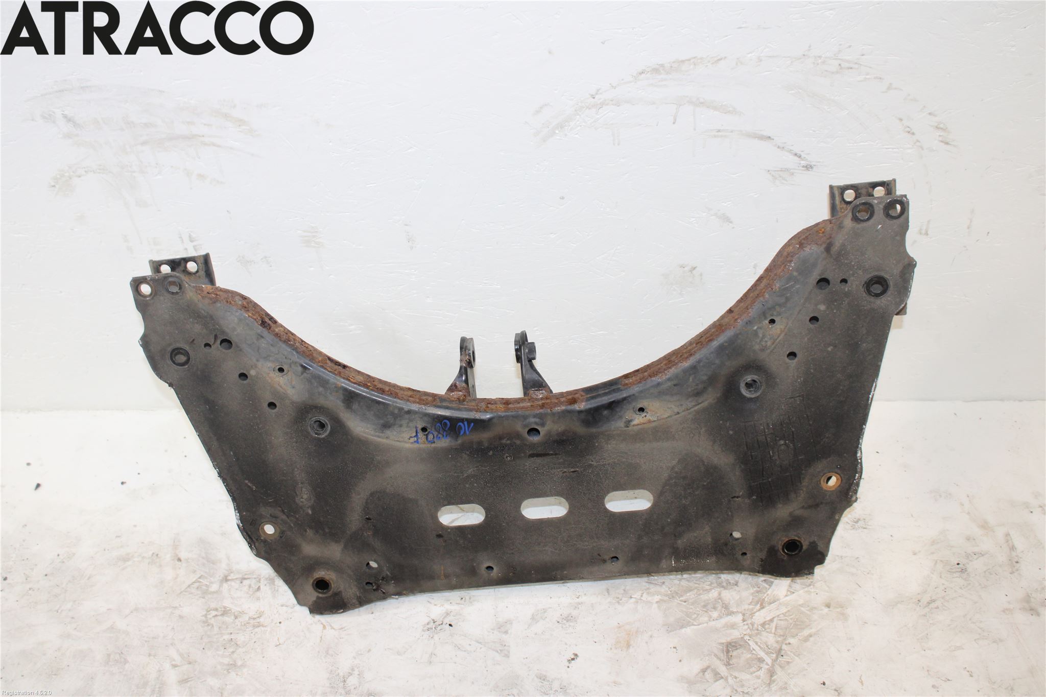 Nissan QASHQAI 14-17 Forstillingsbjelke(Tvergående)