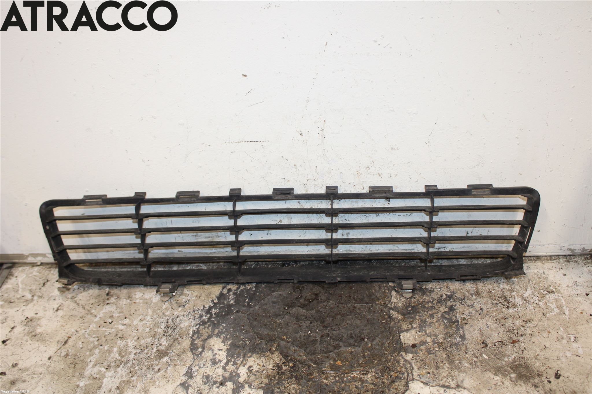 Toyota AURIS 10-12 Grilldel Midt