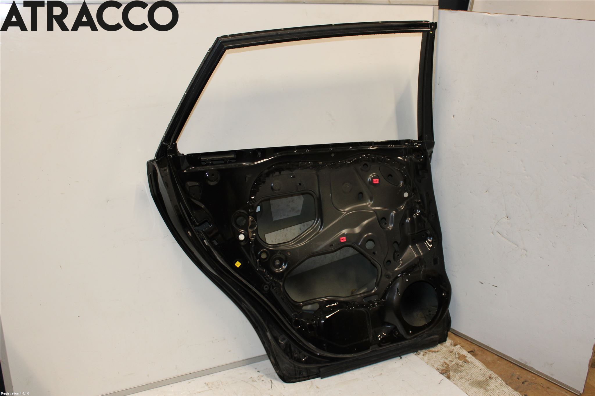 Toyota AVENSIS 09-15 Dør 4D Bak Venstre