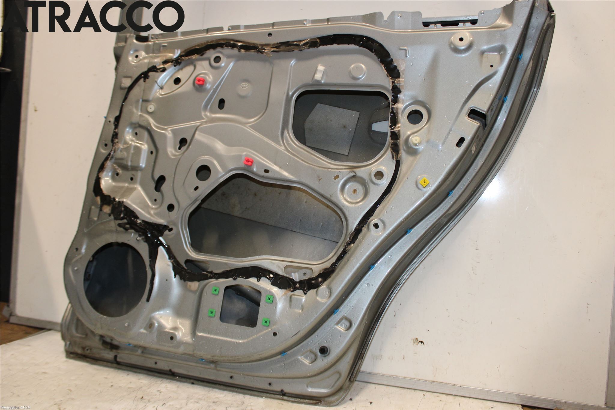 Toyota AVENSIS 09-15 Dør 4D Bak Høyre