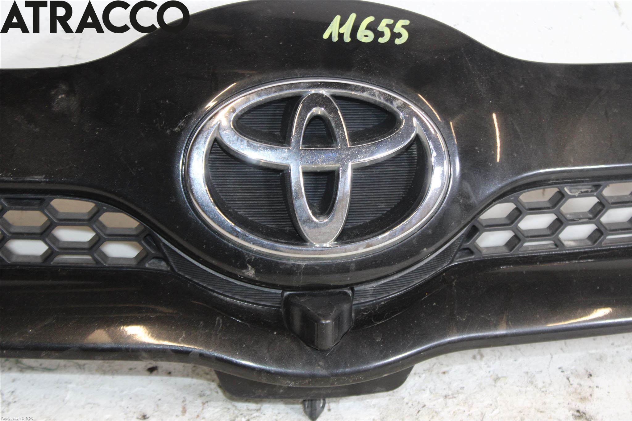 Toyota COROLLA VERSO 04-07 Grill Komplett