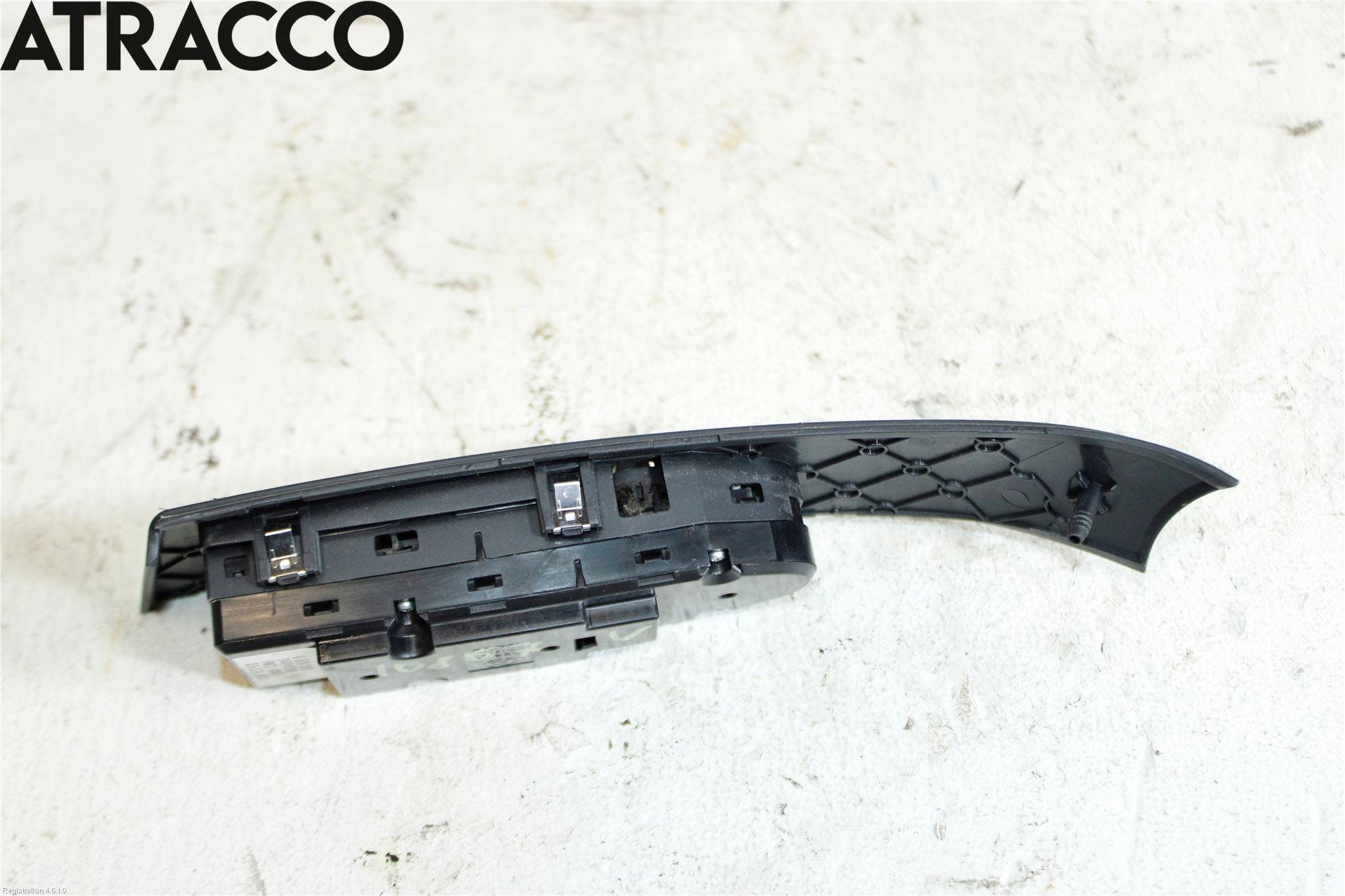 BMW 5 E60/61 Sed/Tou 02-10 Bryter Vindusheis