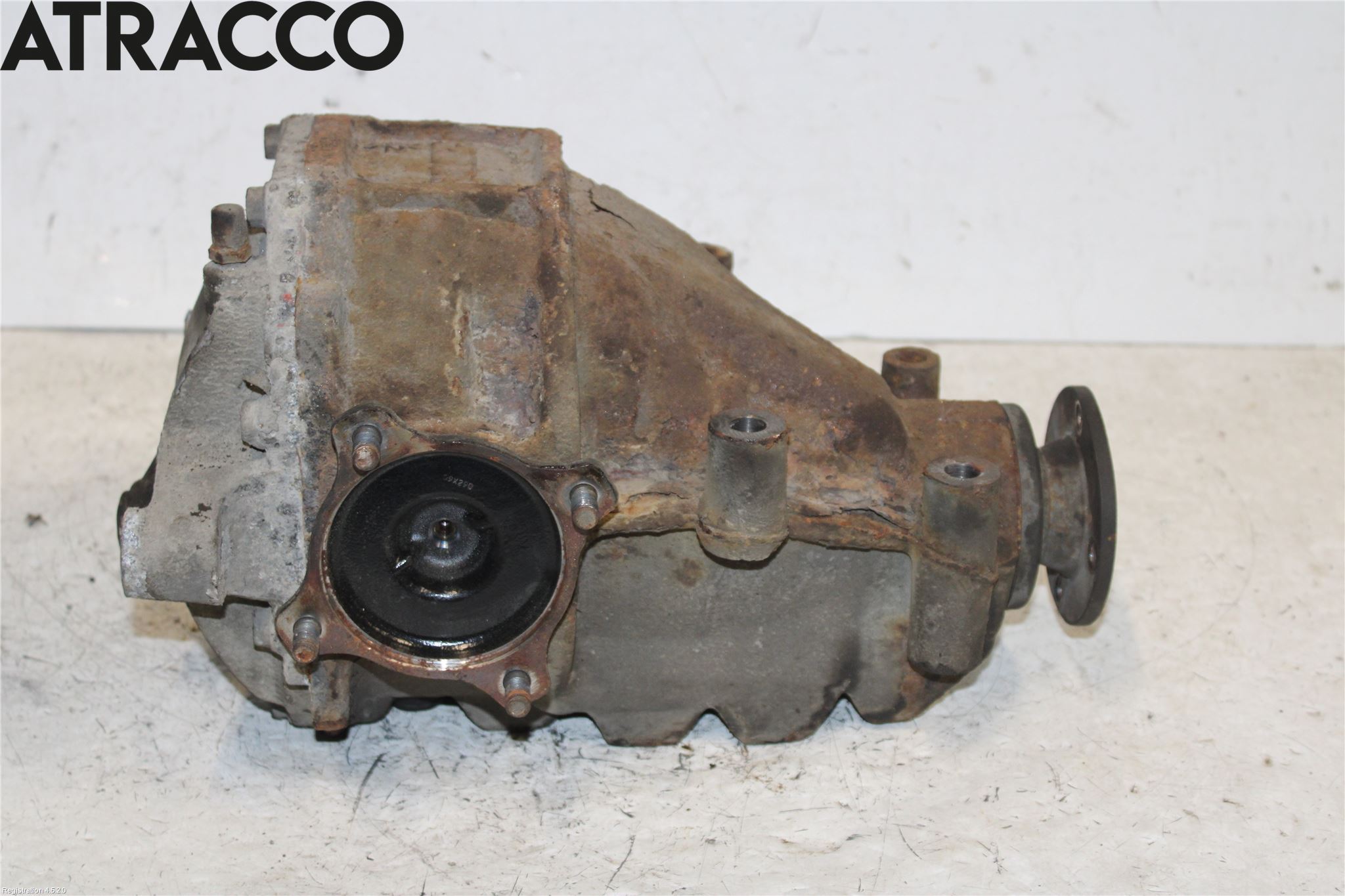 Toyota HI-ACE 06-12 Bakaksel Kardang Bak -Diff