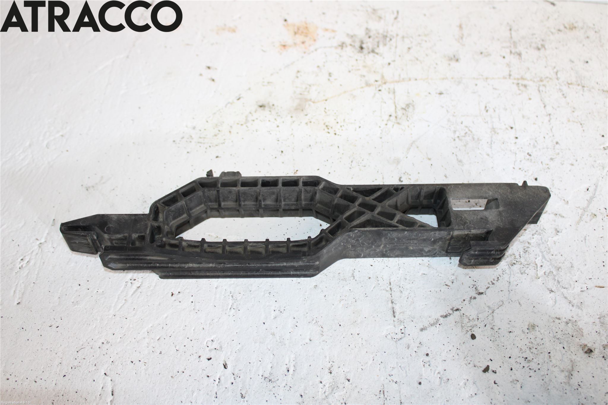 Volkswagen VW GOLF / E-GOLF VII 13-20 Radiator Feste - Ramme - Bjelk