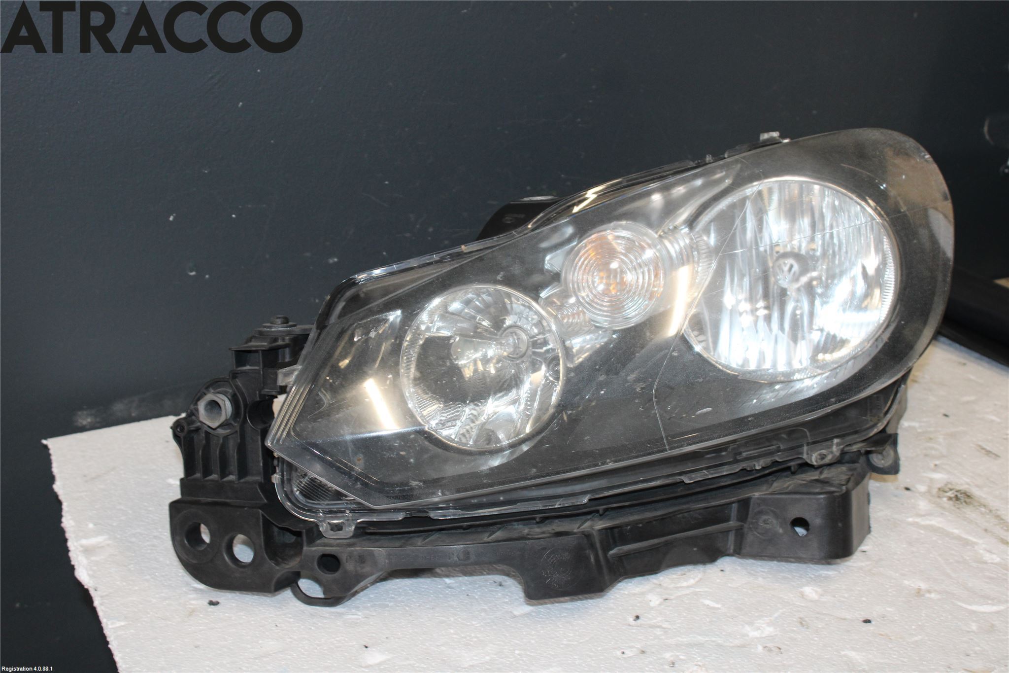 Volkswagen VW GOLF VI 09-13 Frontlykt Venstre