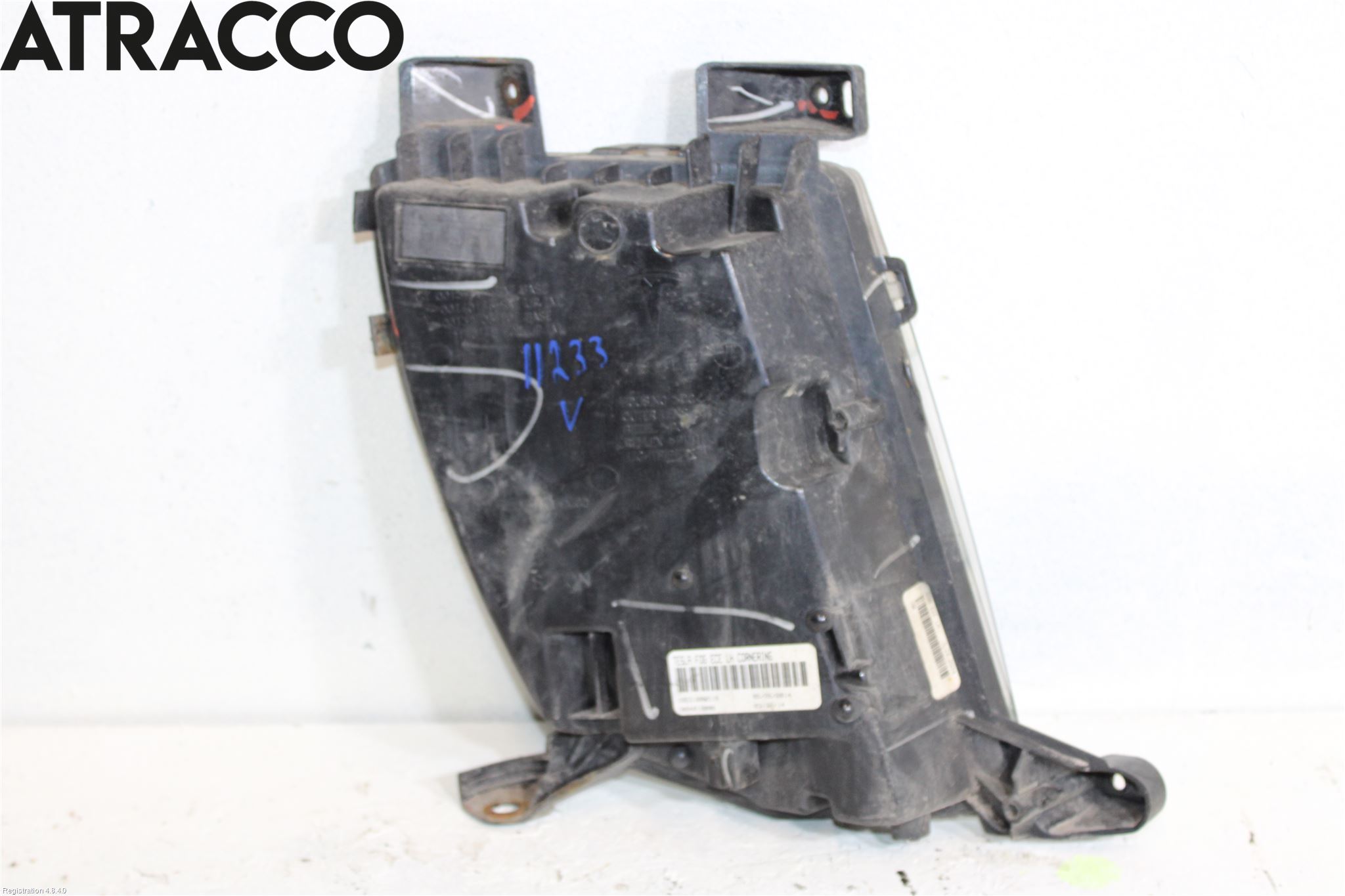 Tesla MODEL S 13- Frontlykt-Kurve-Tåkelys