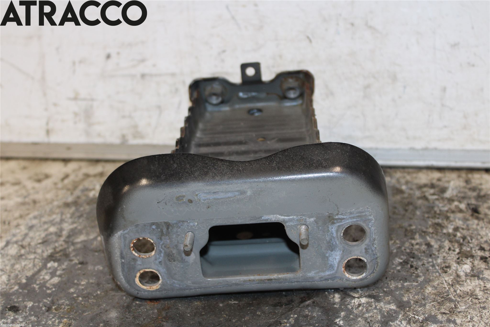 Toyota URBAN CRUISER Støtfanger Foran Feste