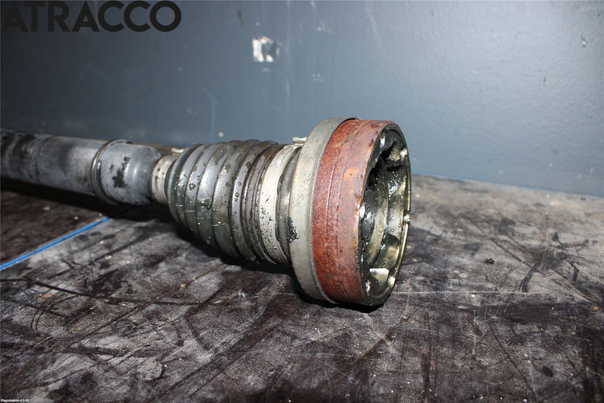 Volkswagen VW PASSAT 15-19 Drivaksel Foran Kompl Høyre