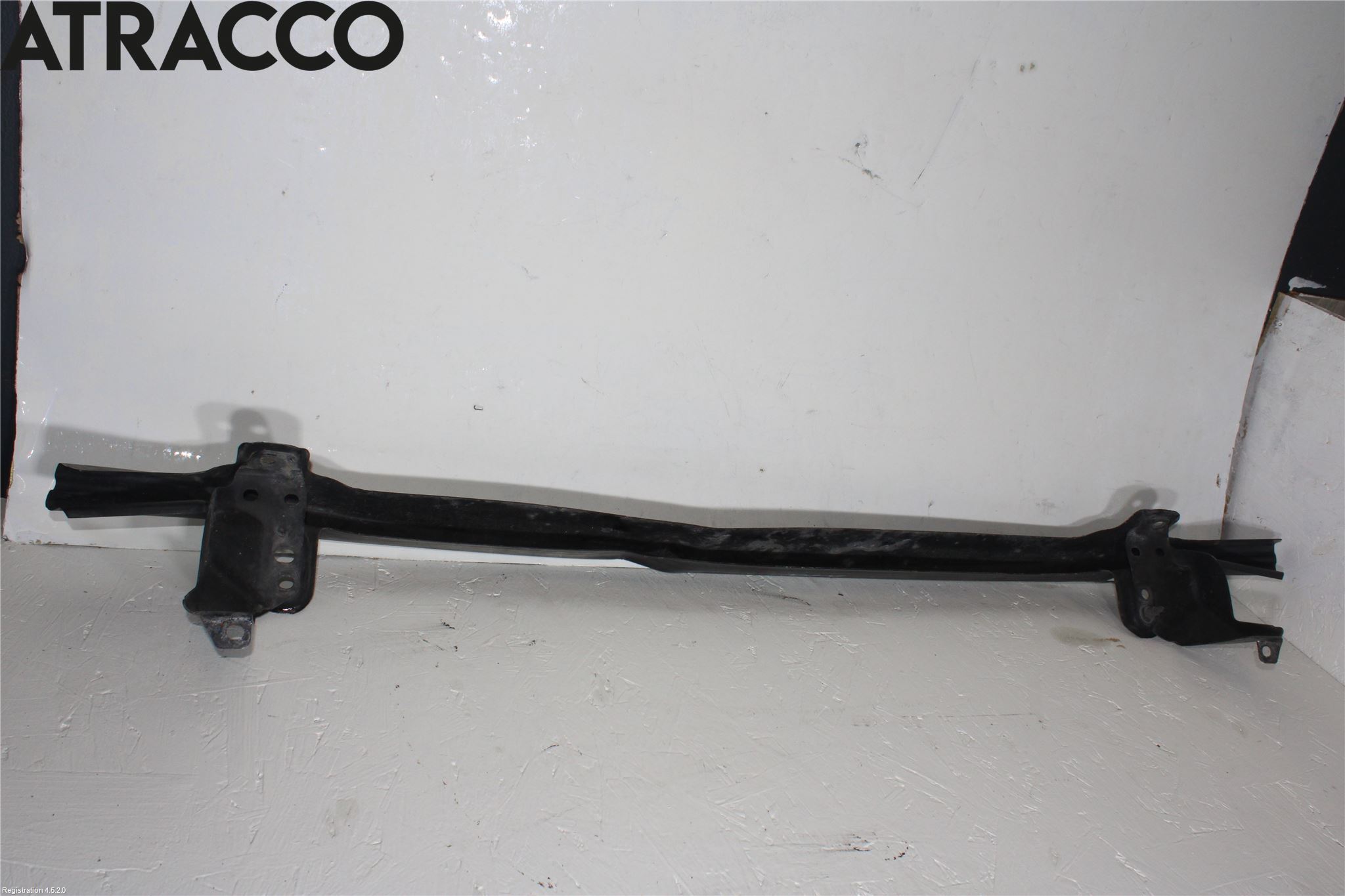 Volkswagen VW GOLF V 04-09 Støtfanger Foran Bjelke