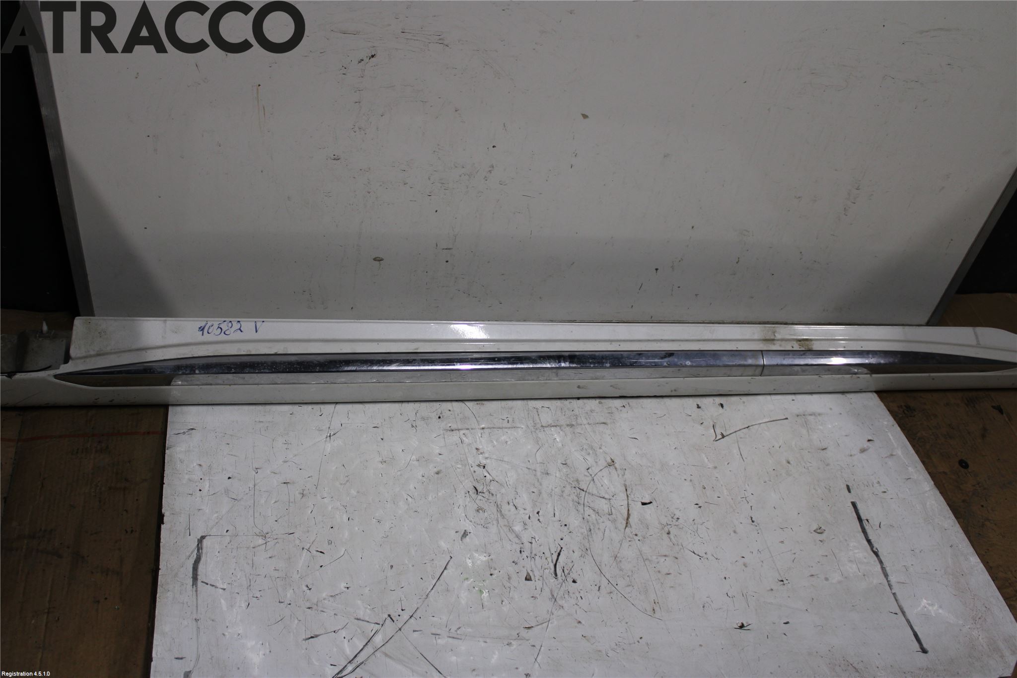 Mitsubishi OUTLANDER 13-21 Kanalskjørt Venstre