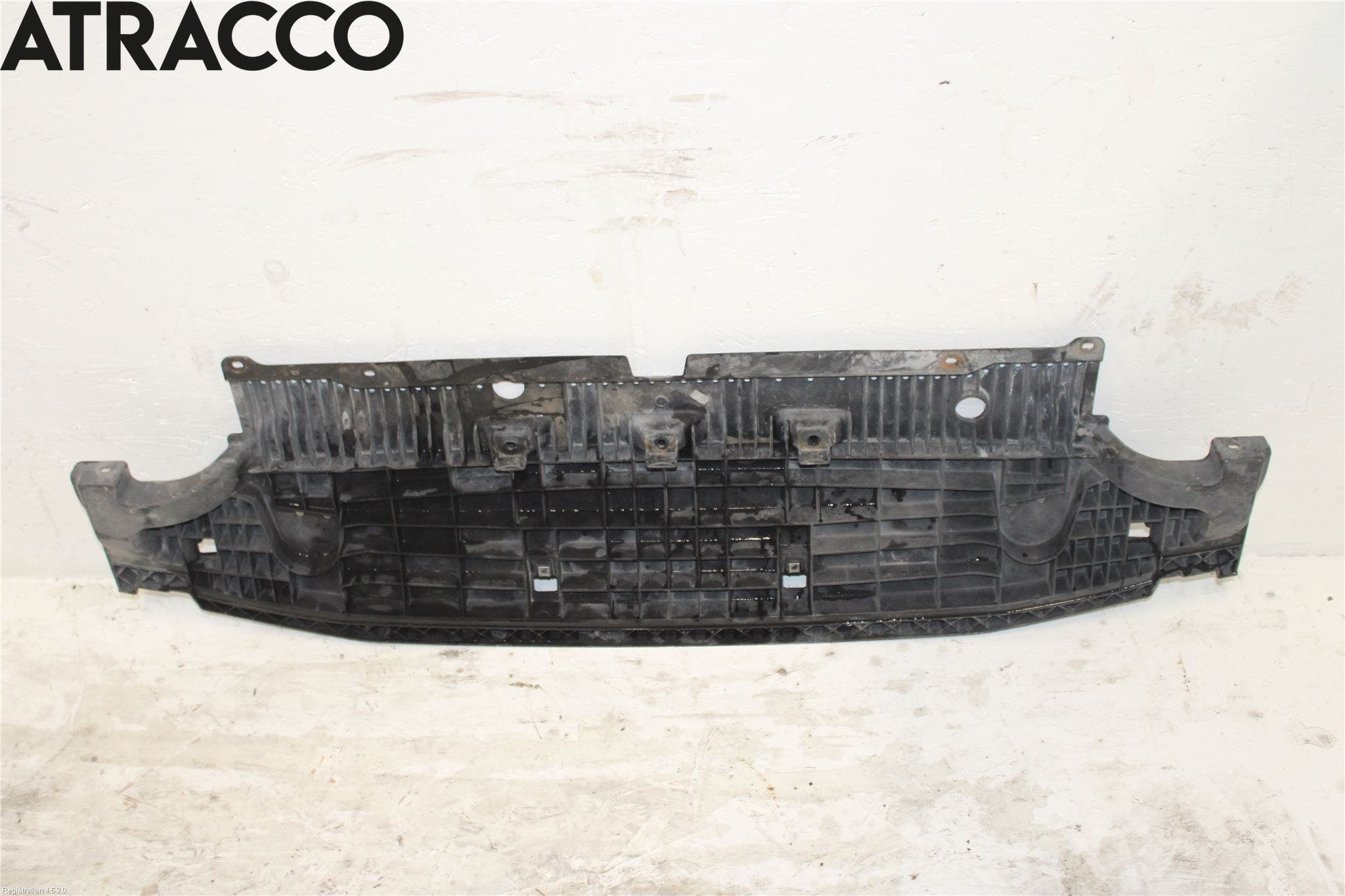 Suzuki VITARA 15- Støtfanger Foran Midt Del