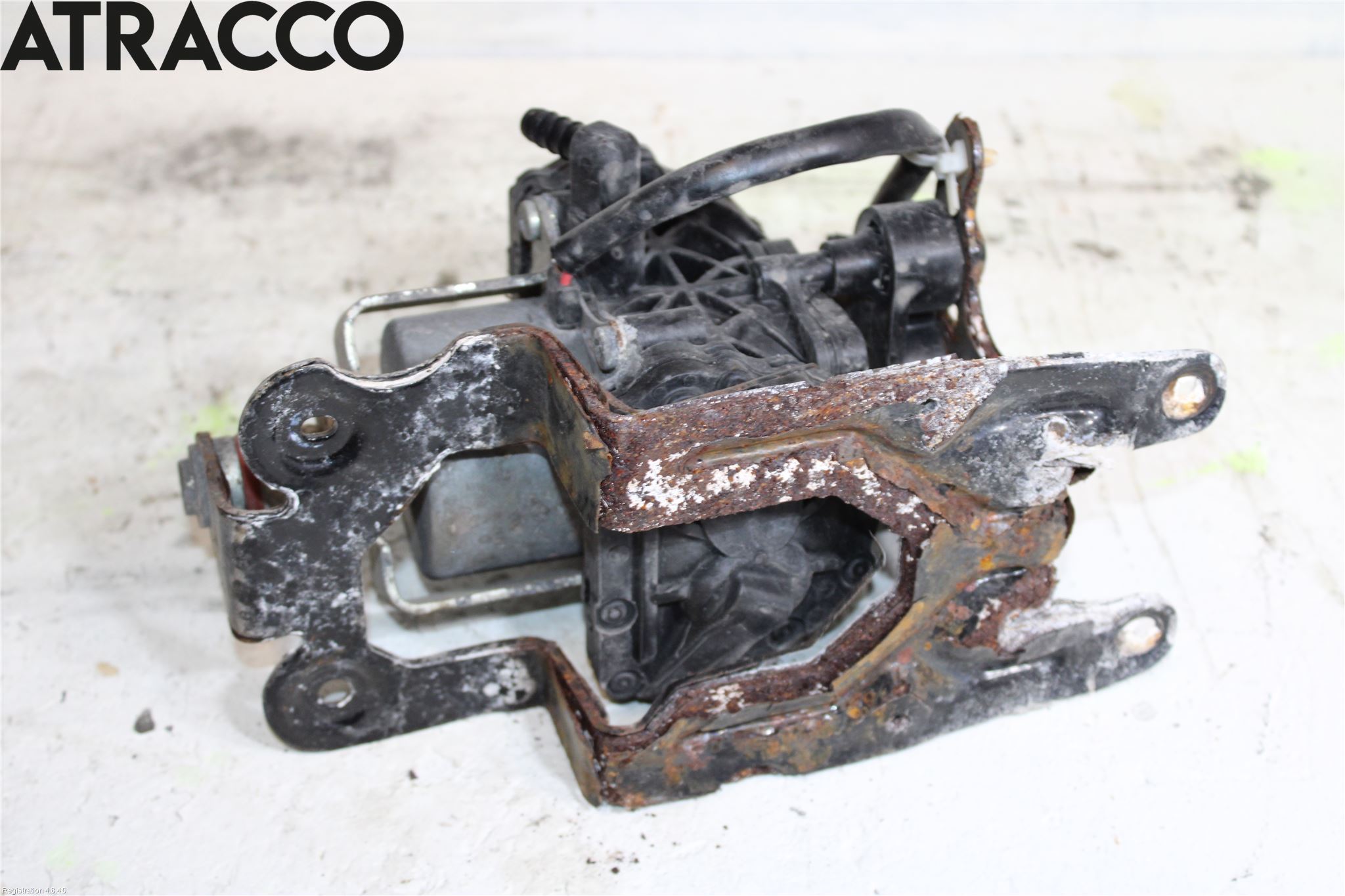 Tesla MODEL S 13- Vacuumpumpe