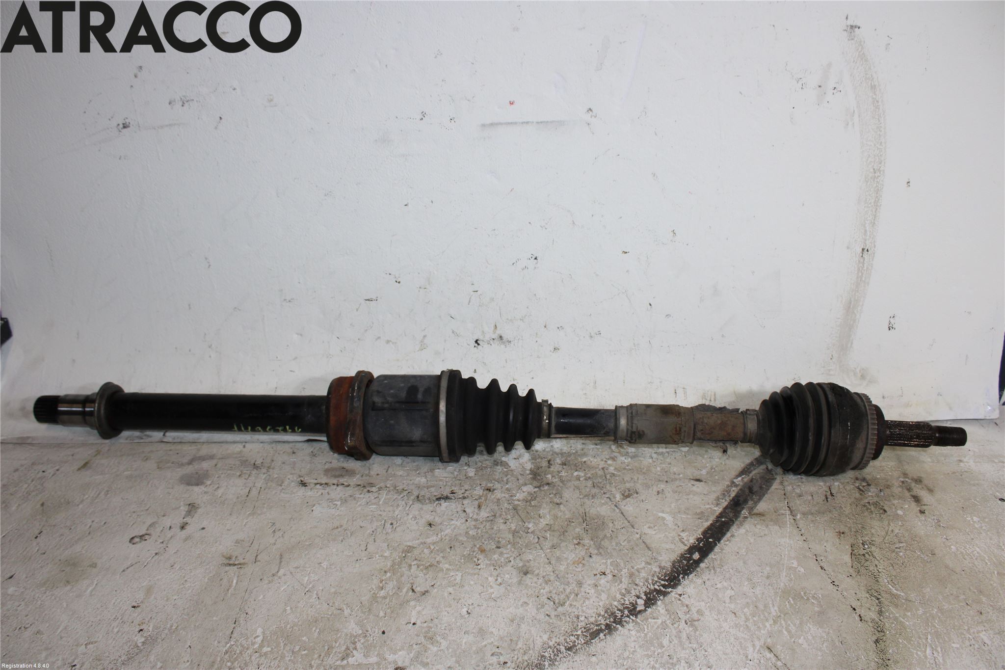 Toyota AVENSIS 03-06 Drivaksel Foran Kompl Høyre