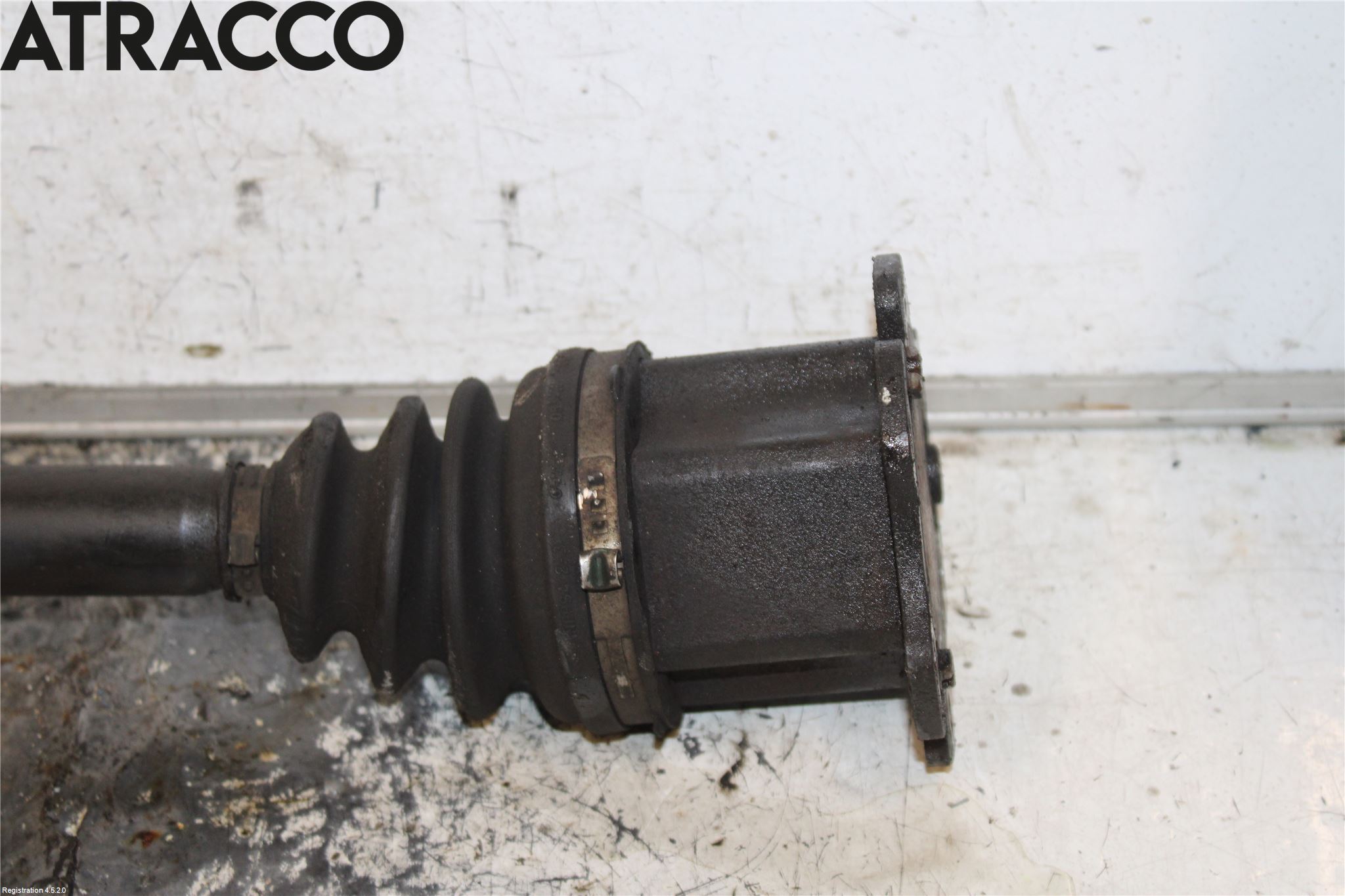 Audi A6/S6     05-11 Drivaksel Foran Kompl Høyre