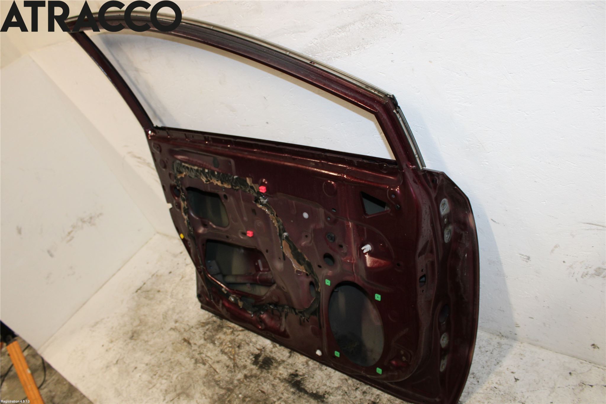 Toyota AVENSIS 09-15 Dør 4D Foran Venstre