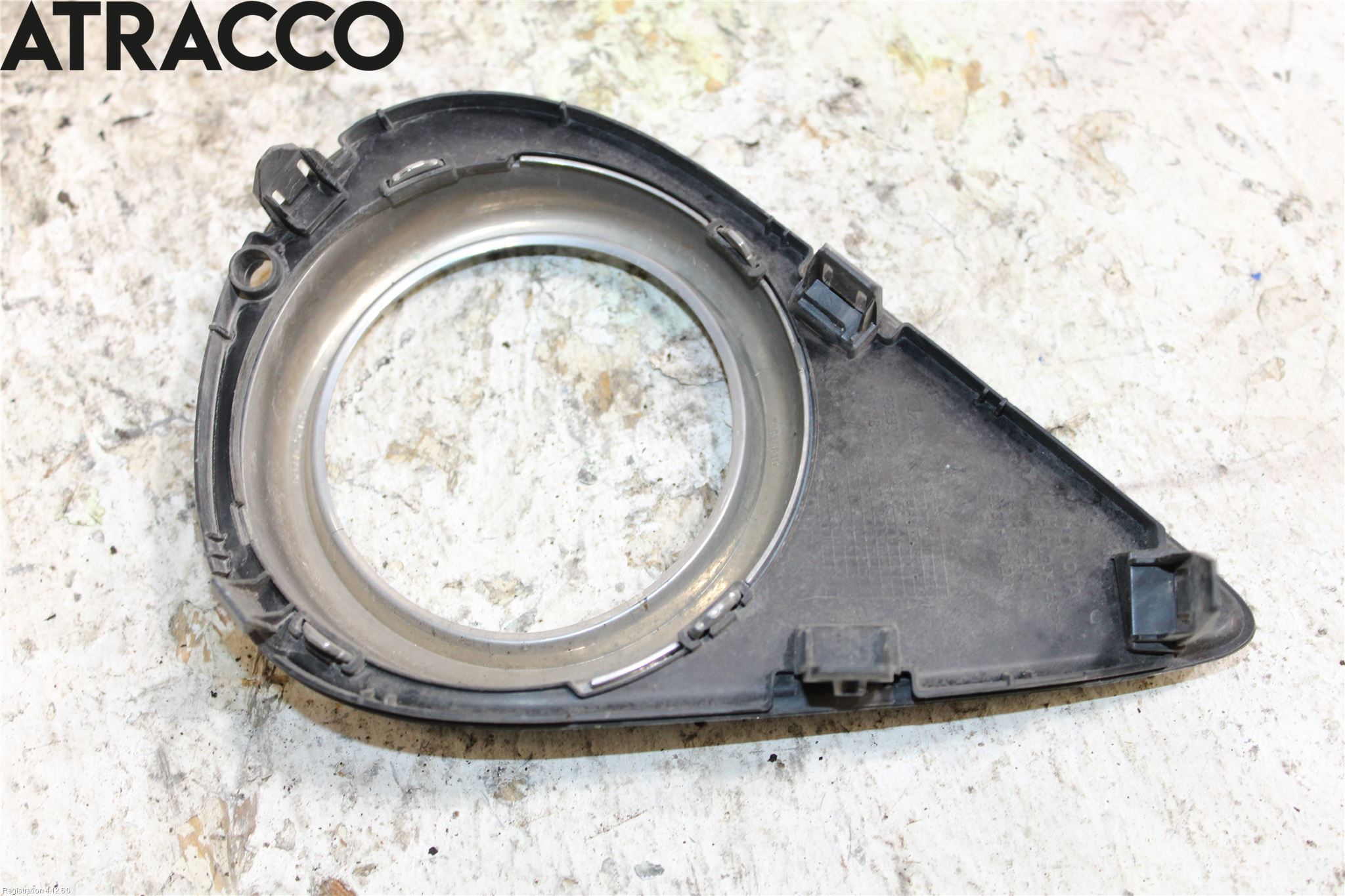 Toyota YARIS XP130 12-14 Frontlykt Kurve-Tåkelys Ramme