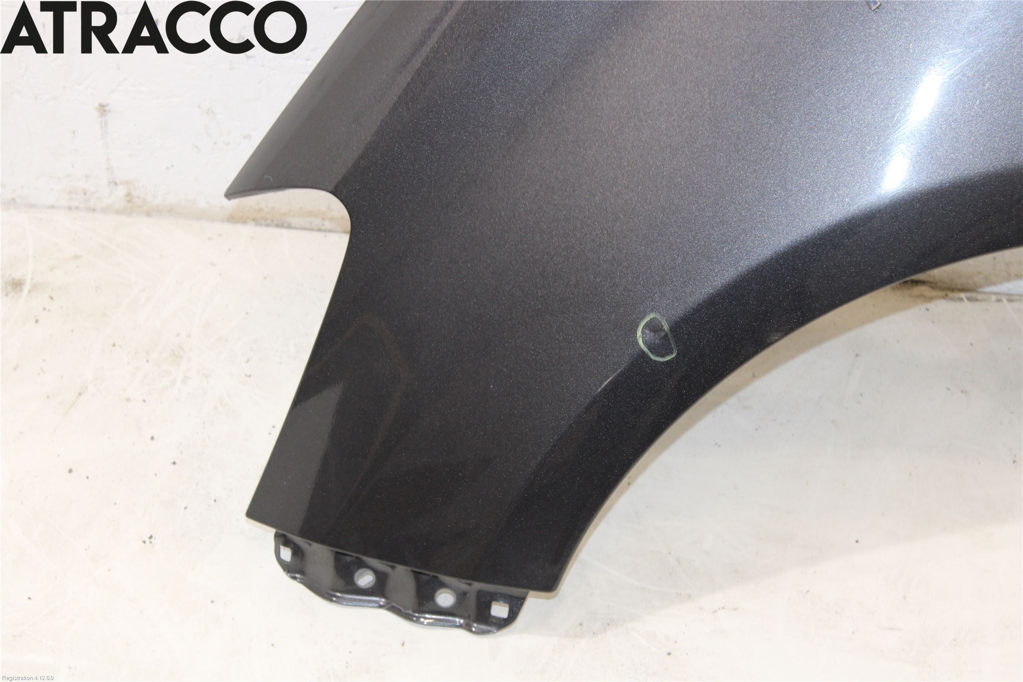 Toyota YARIS XP130 12-14 Skjerm Foran Venstre