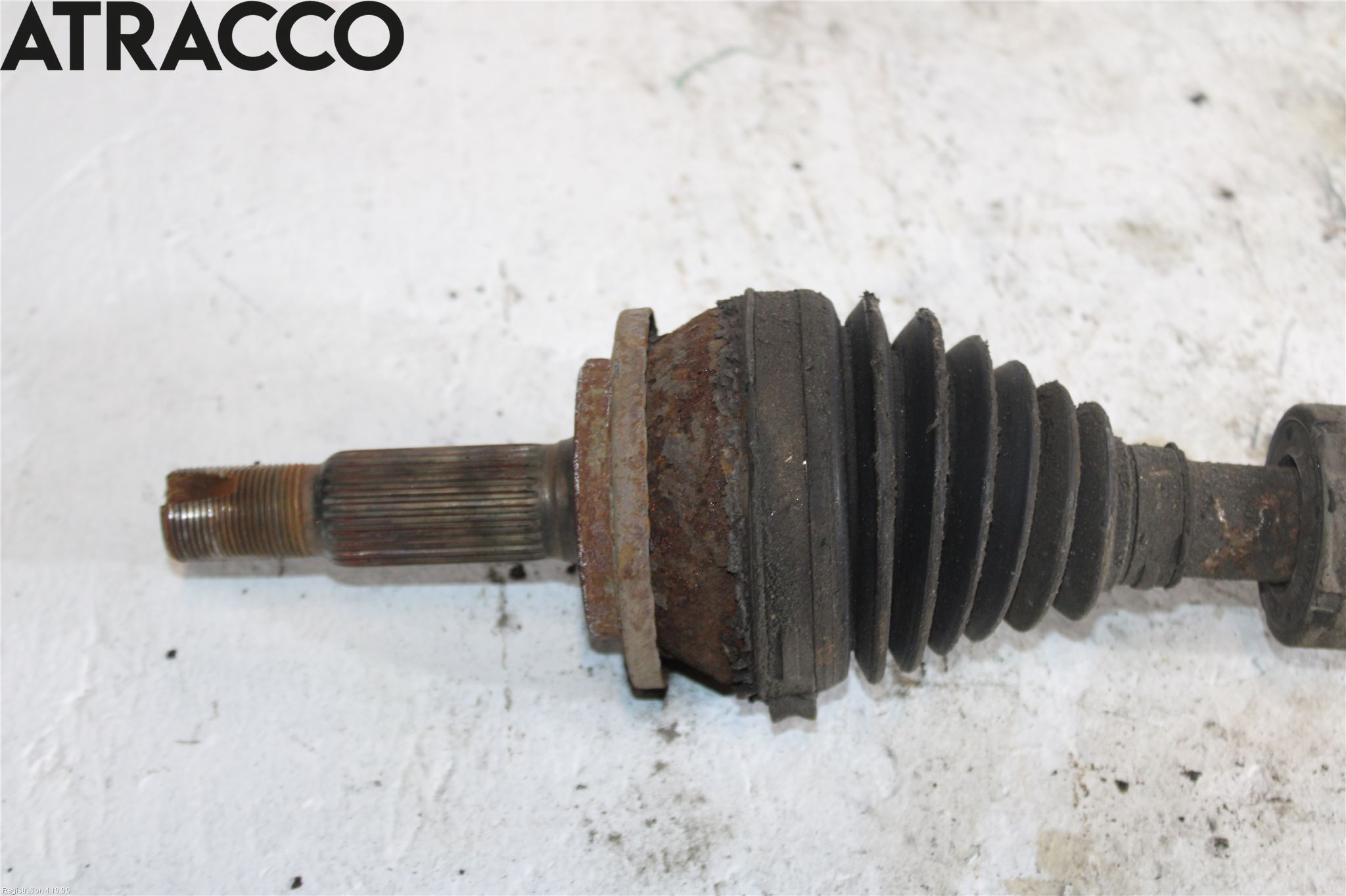 Toyota AVENSIS 09-15 Drivaksel Foran Kompl Venstre