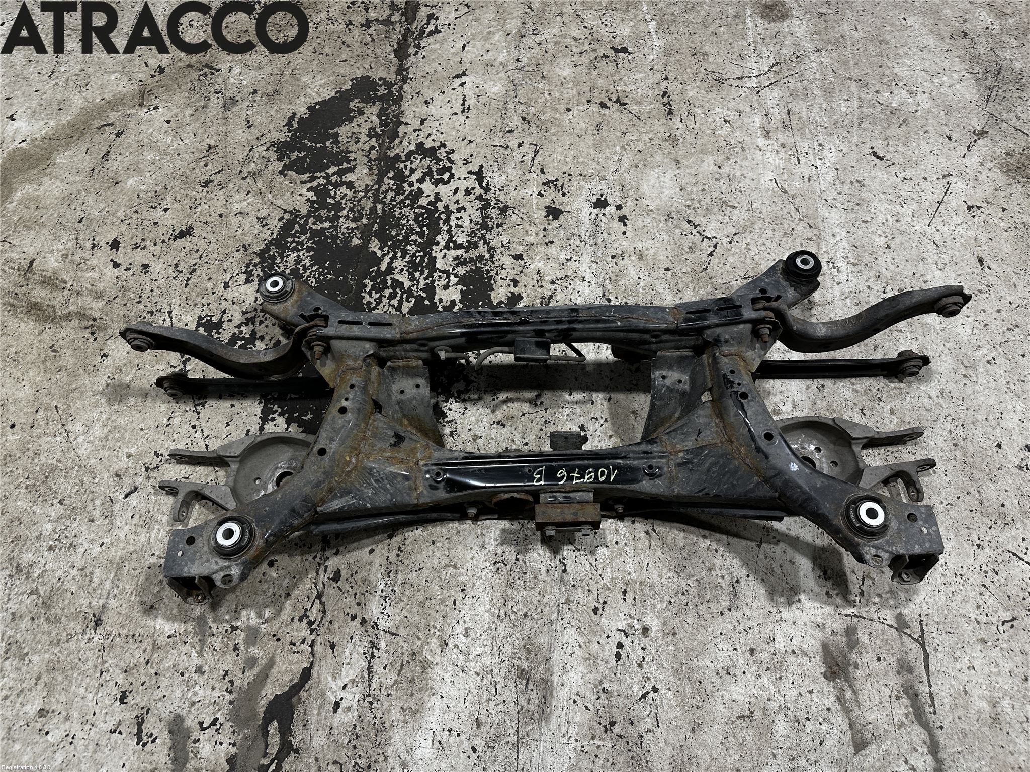 Honda CR-V 19-22 Bakaksel Feste Travers-Ramme