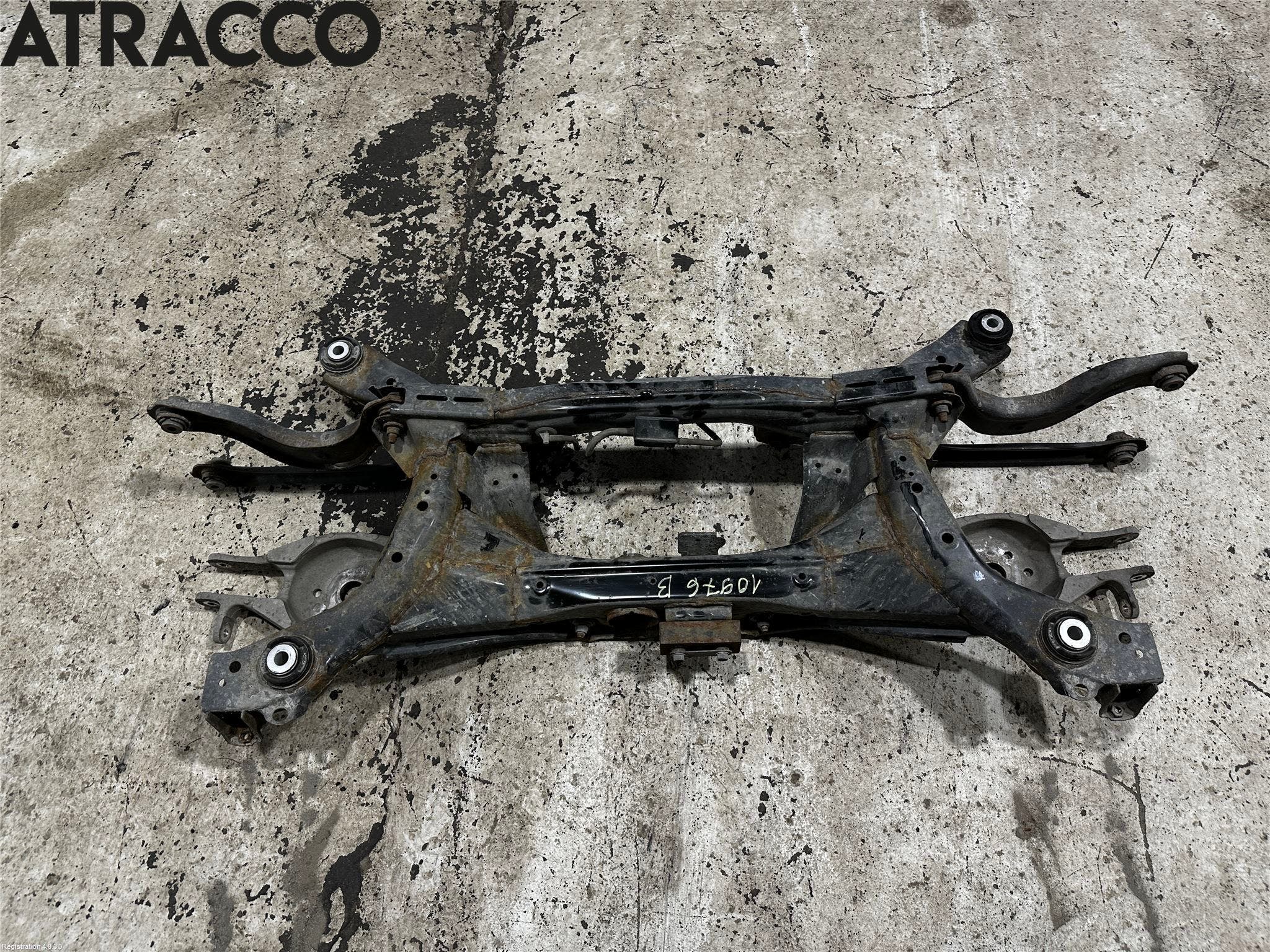 Honda CR-V 19-22 Bakaksel Feste Travers-Ramme