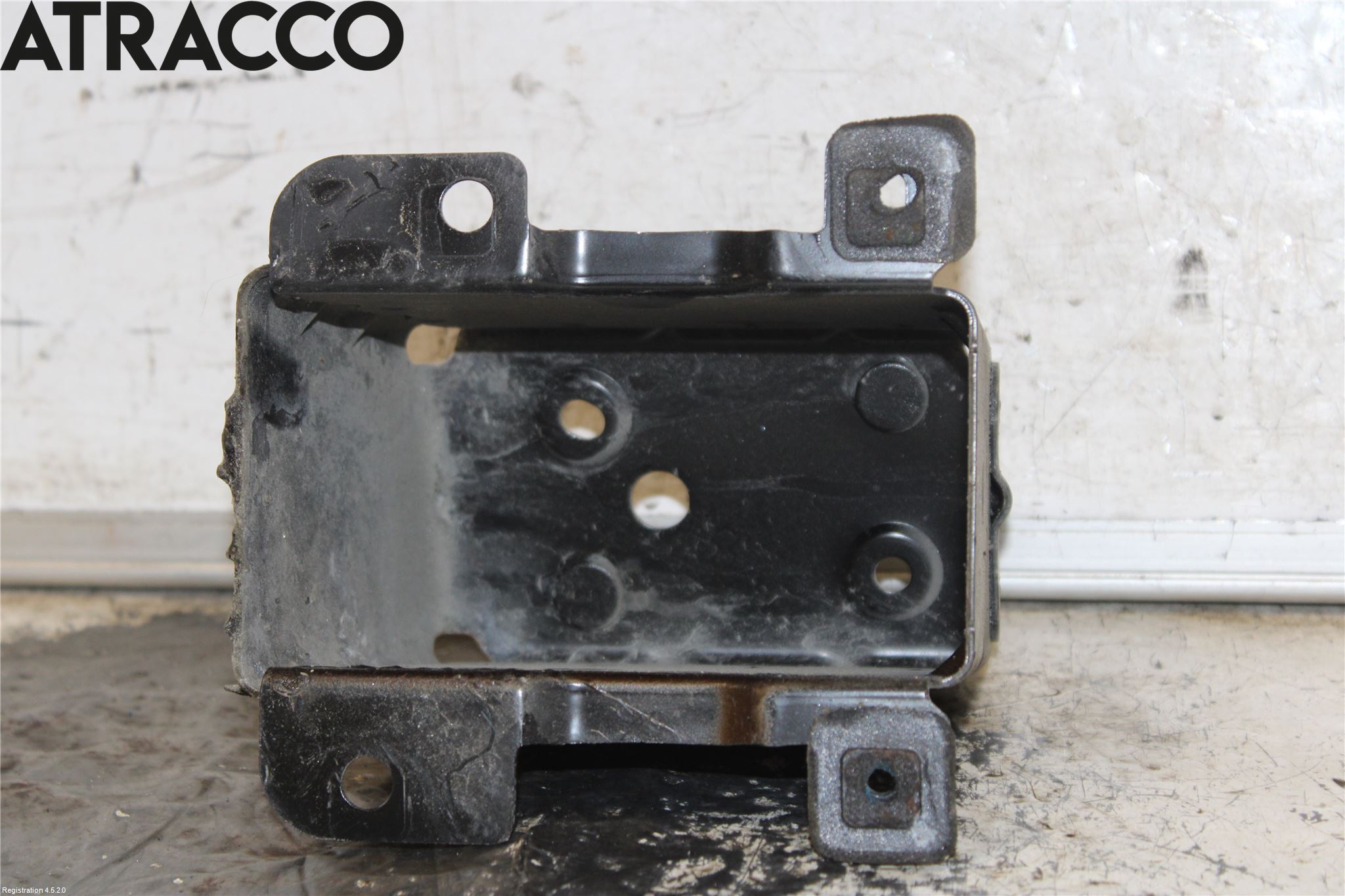 Nissan LEAF 18- Støtfanger Bak Feste