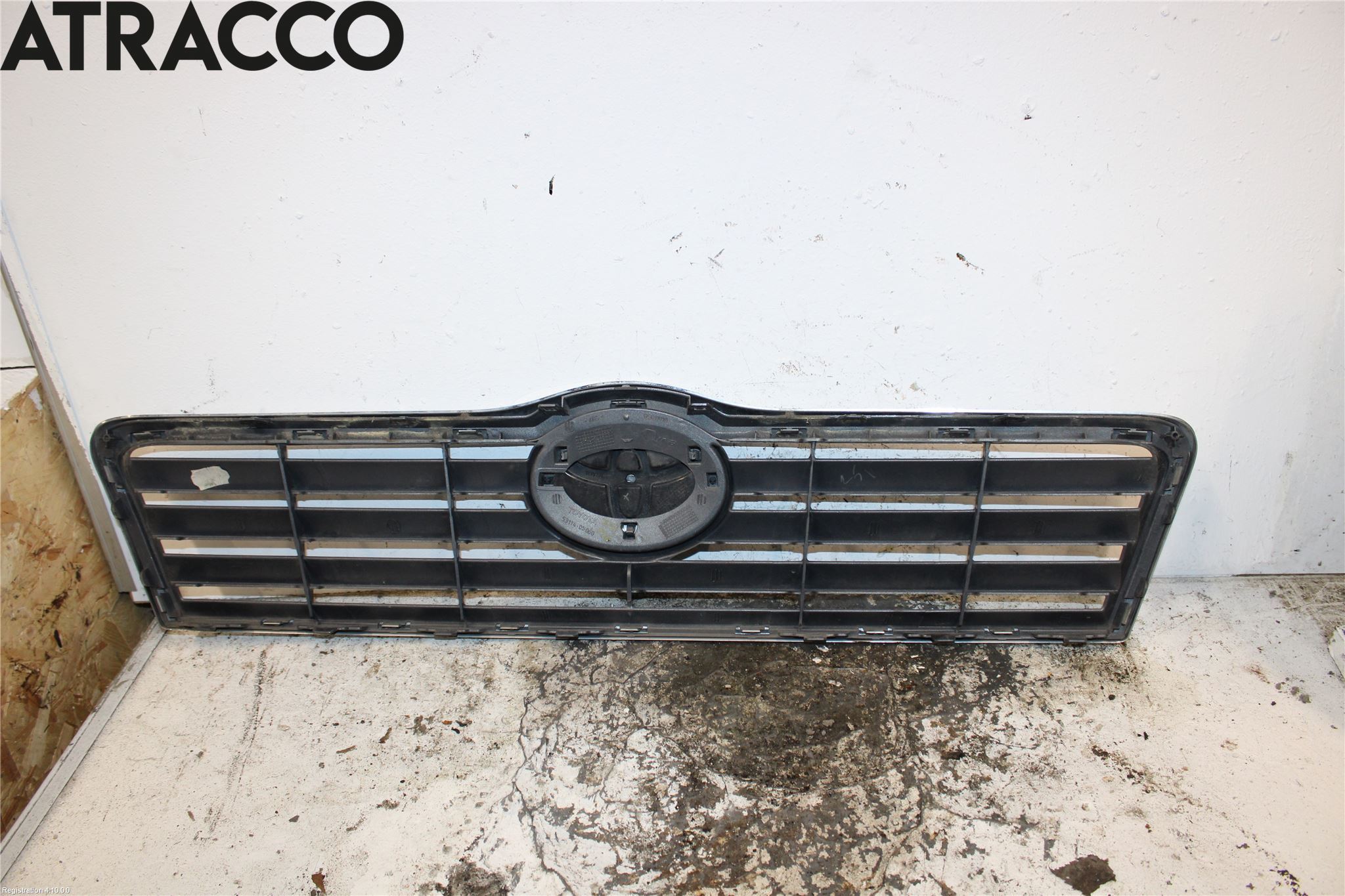 Toyota AVENSIS 03-06 Grill Komplett