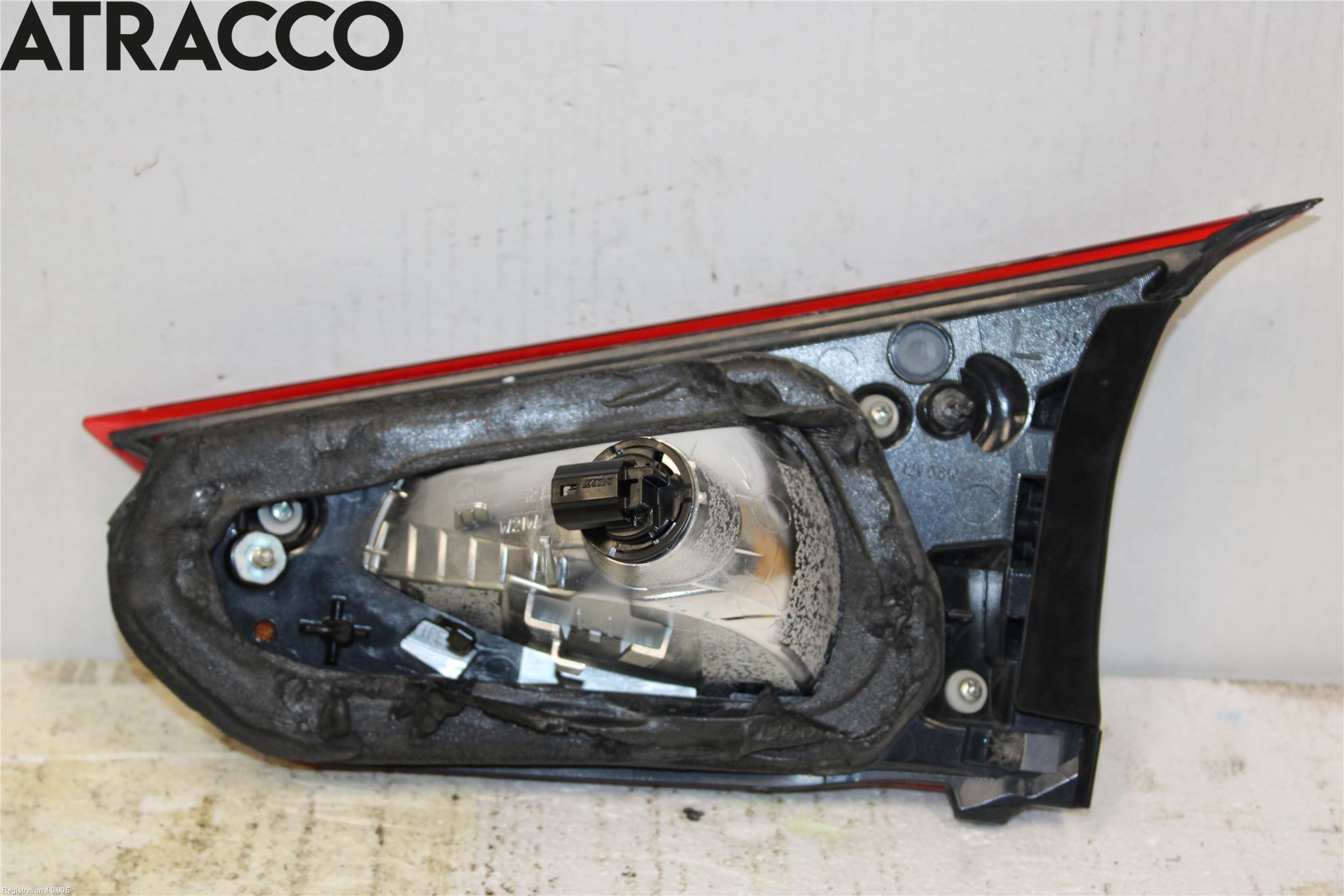 Mazda 3 I 07-08 Baklykt Venstre  På Luke(Indre