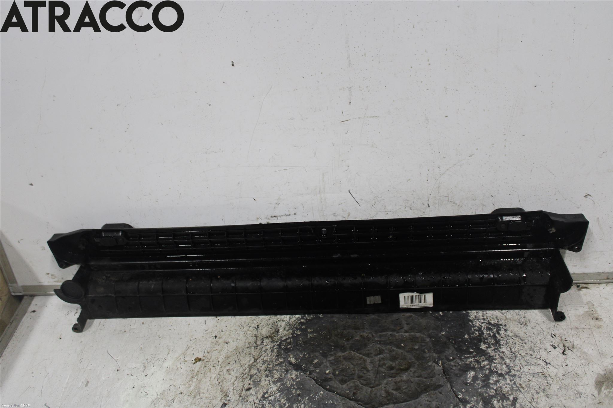 BMW 5 E60/61 Sed/Tou 02-10 Radiator Feste - Ramme - Bjelk