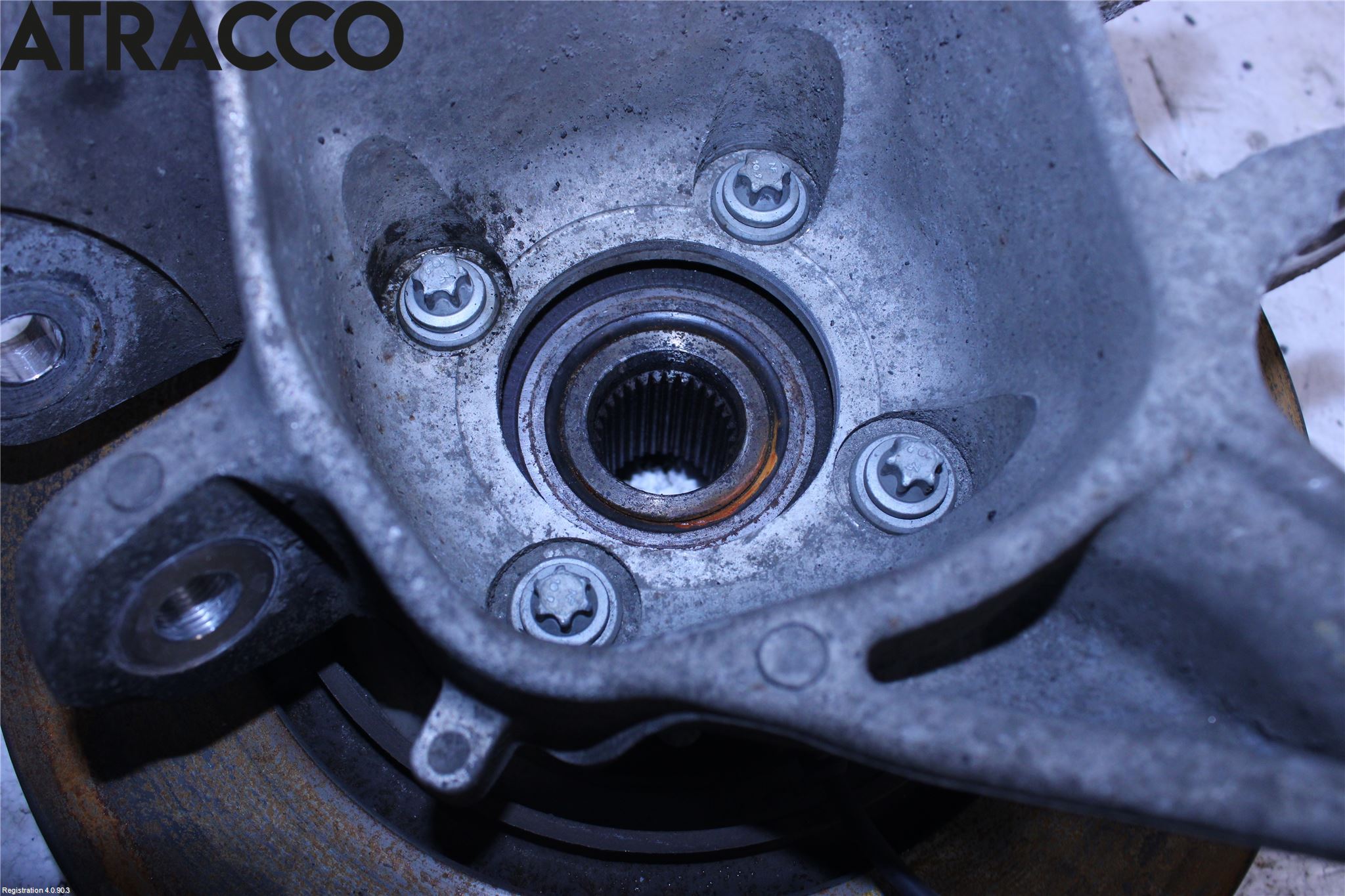 BMW 5 F10/F11/F18 09-17 Spindel Vb