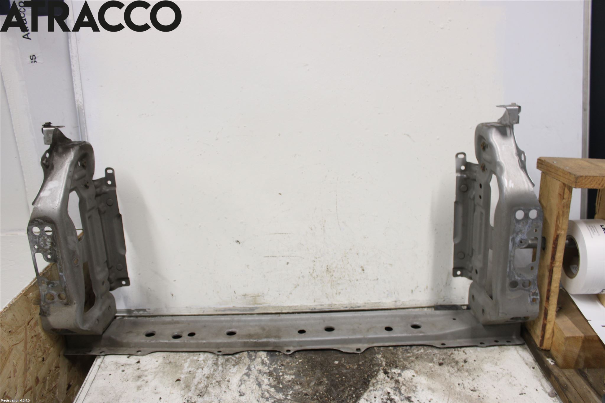 Toyota YARIS XP90 06-11 Frontplate Nedre