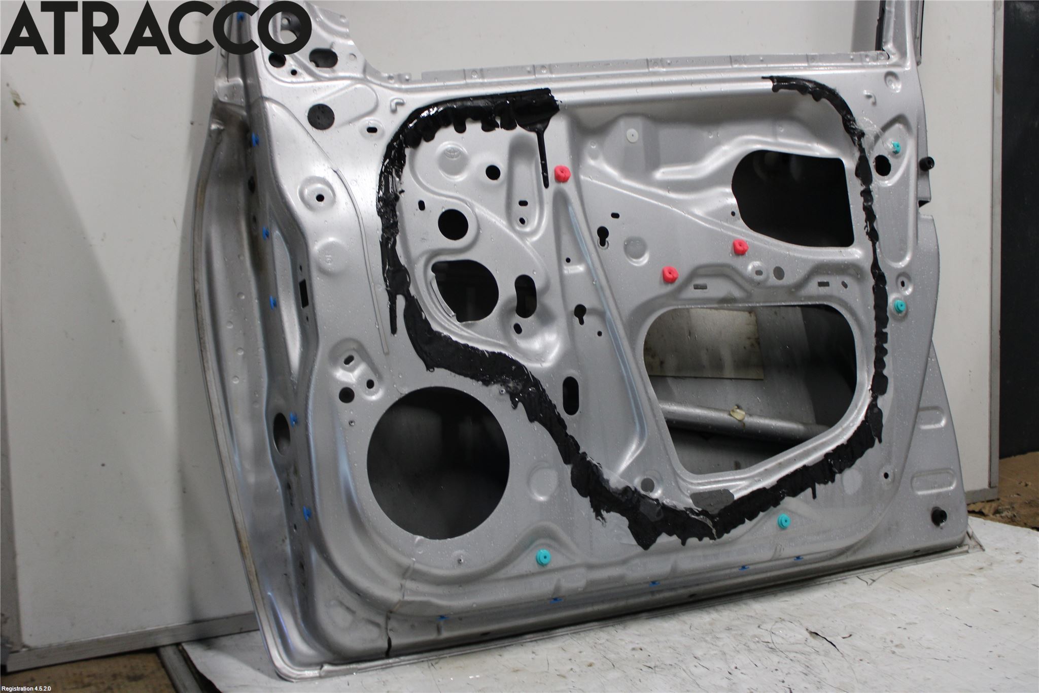 Toyota YARIS XP90 06-11 Dør 4D Foran Høyre