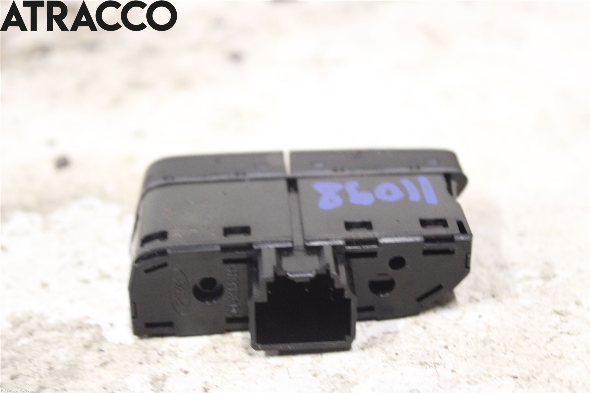 Ford TRANSIT/TOURNEO CONNECT 13-22 Strömställare Antisladd