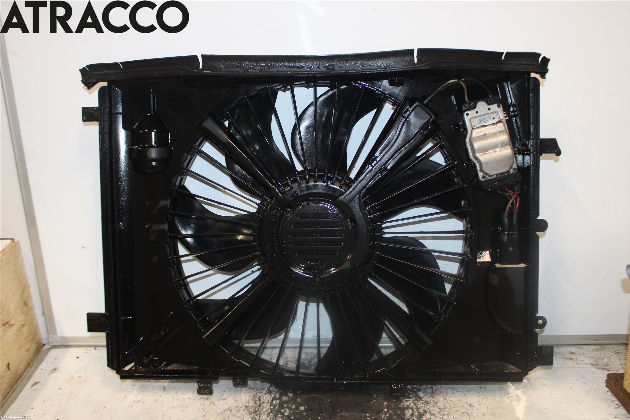 Mercedes-Benz MB E-KLASS (W212) 09-16 Kjølevifte Elektrisk