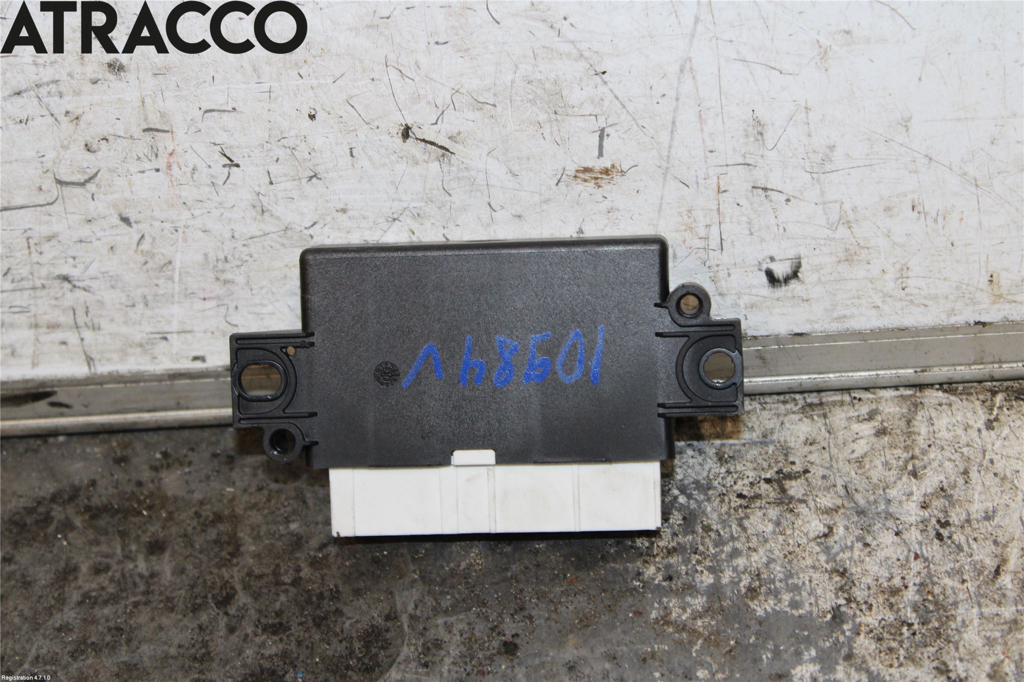 Peugeot 2008/E-2008 20- Styreenhet Parkering