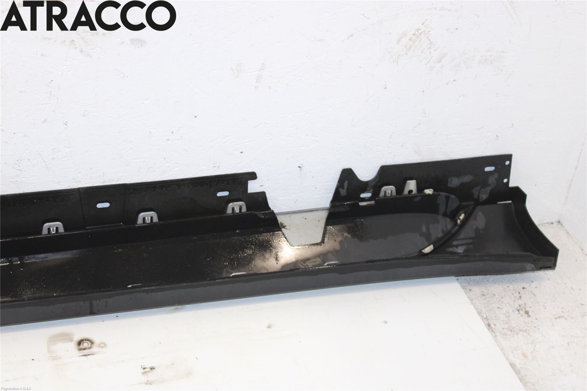 BMW X1 E84 10-15 Kanalskjørt Venstre