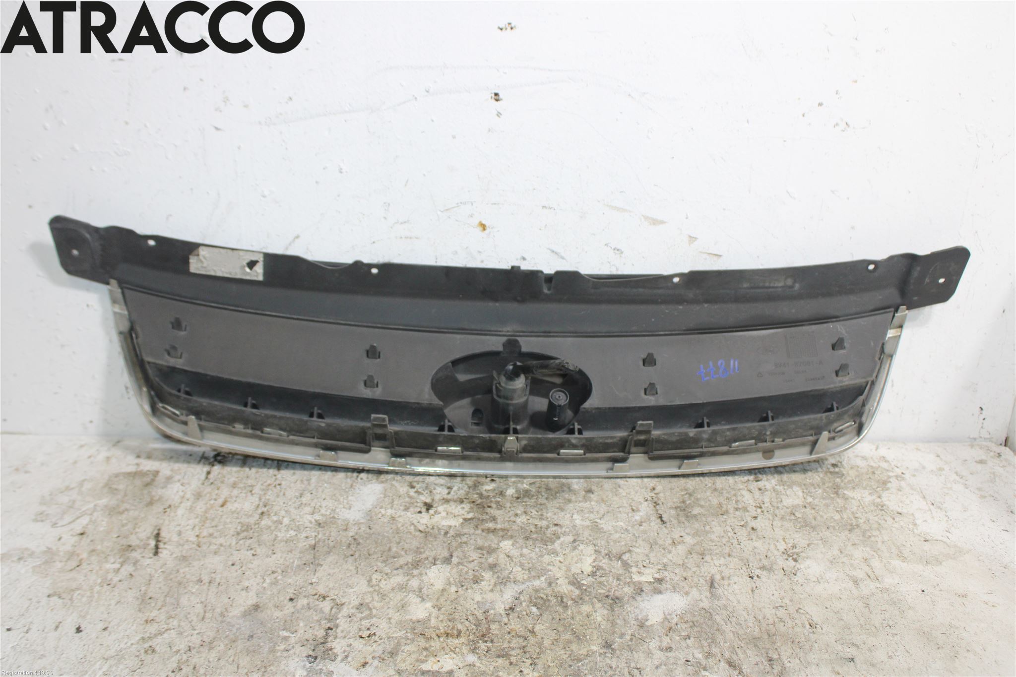 Ford KUGA 08-12 Grilldel Midt