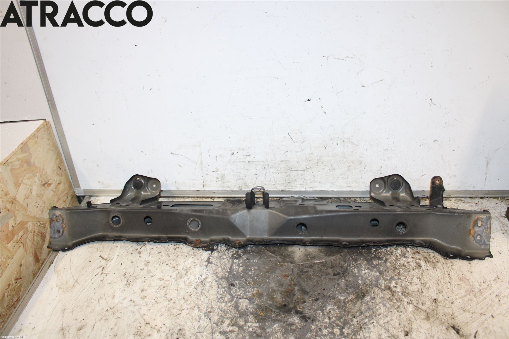 Toyota URBAN CRUISER Radiator Feste - Ramme - Bjelk