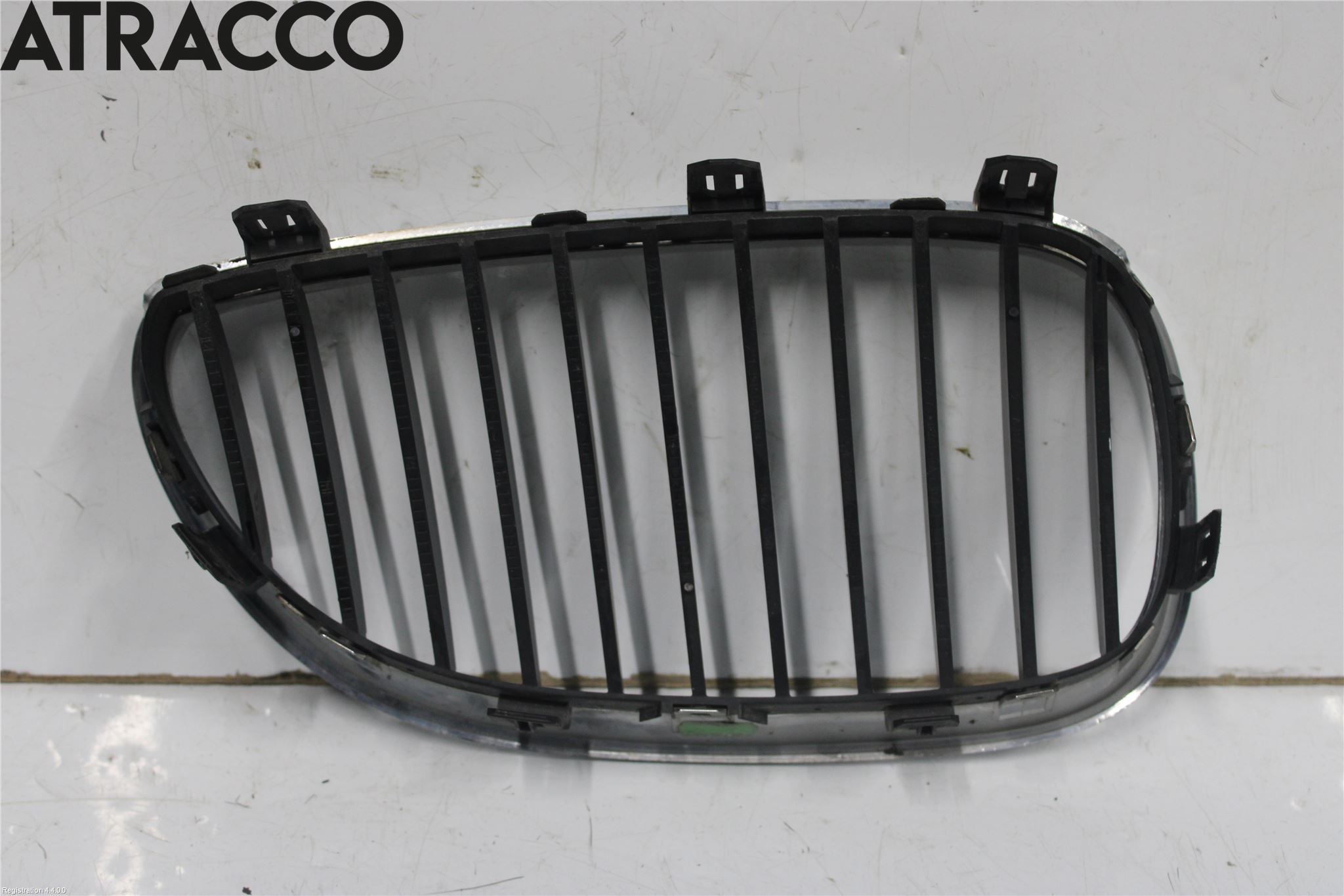 BMW 5 E60/61 Sed/Tou 02-10 Grilldel Venstre