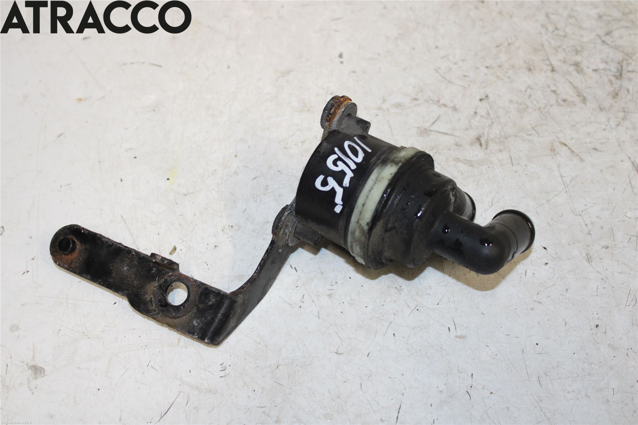 Volkswagen VW GOLF VI 09-13 Vannpumpe