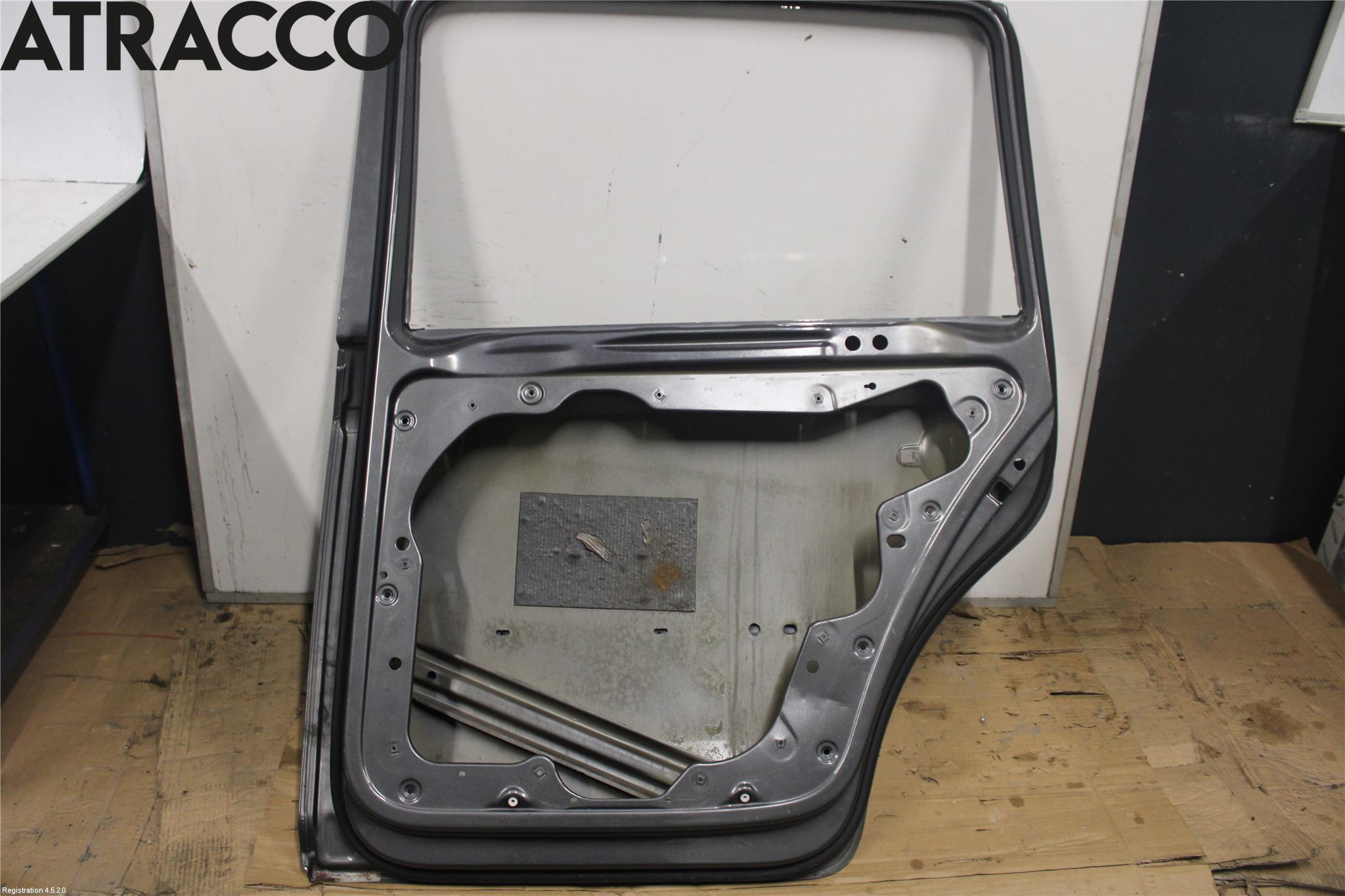 Volkswagen VW TOURAN 10-15 Dør 4D Bak Høyre