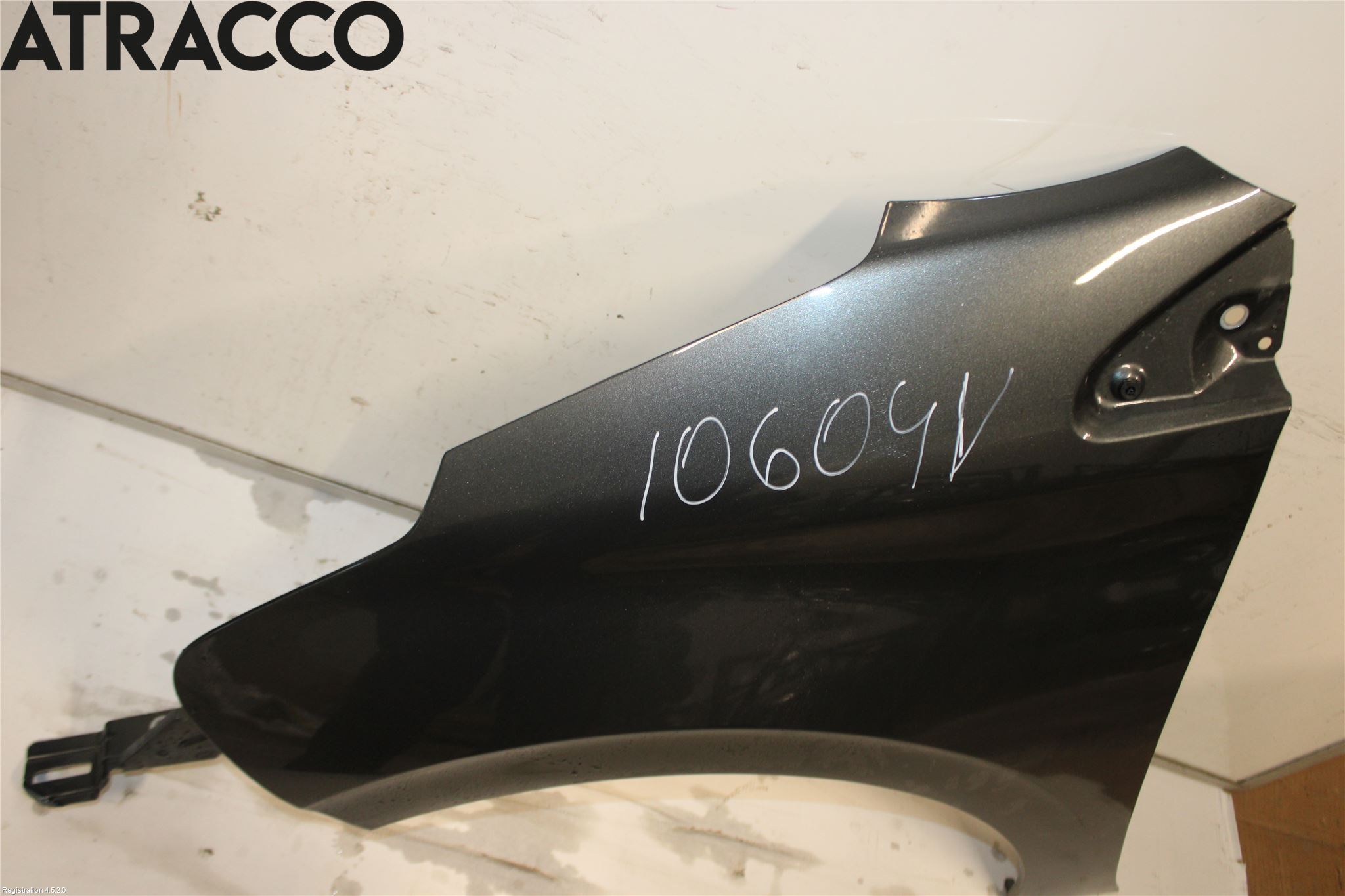 Peugeot 208 12-15 Skjerm Foran Venstre