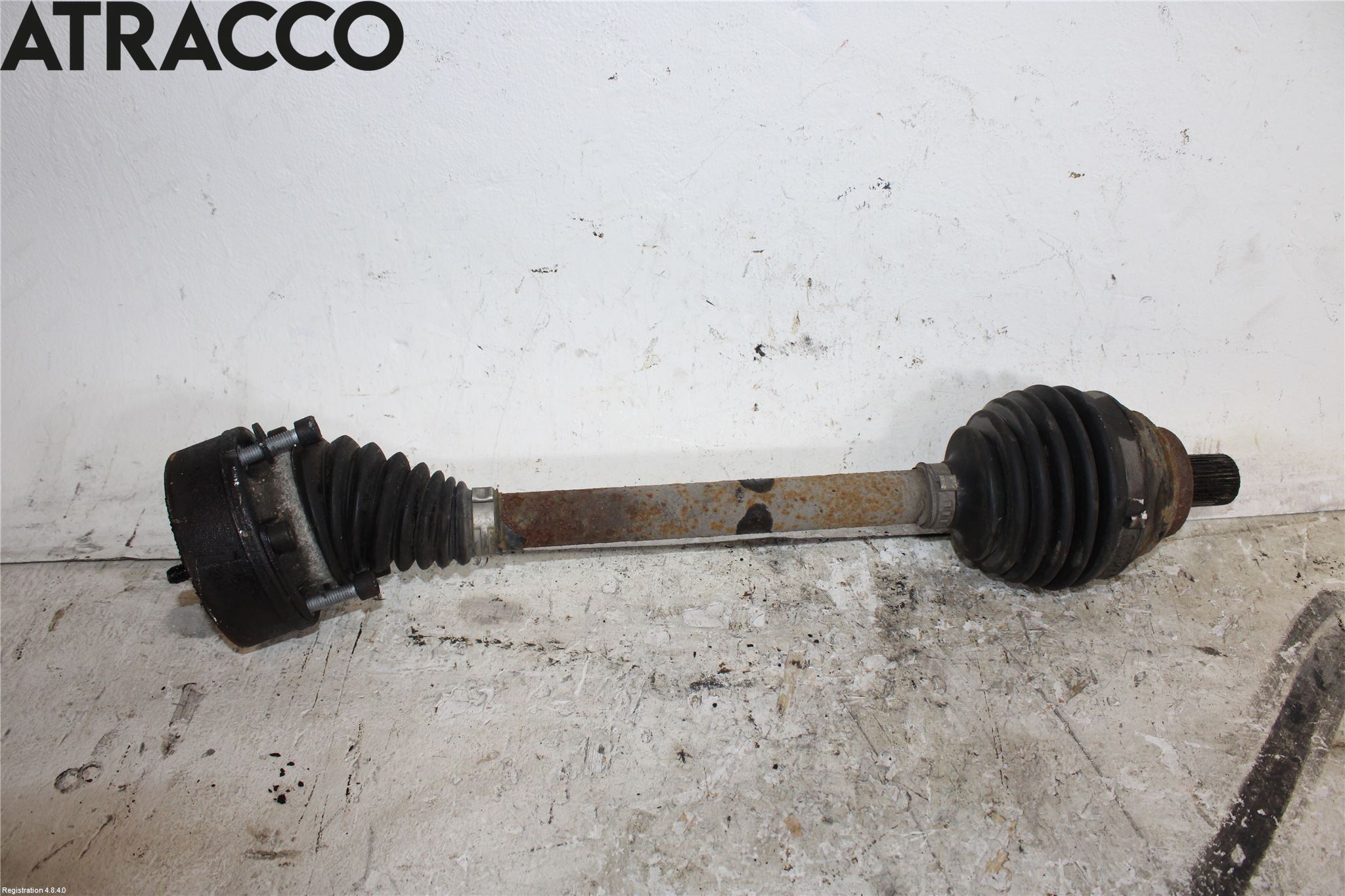 Volkswagen VW PASSAT 11-14 Drivaksel Foran Kompl Venstre