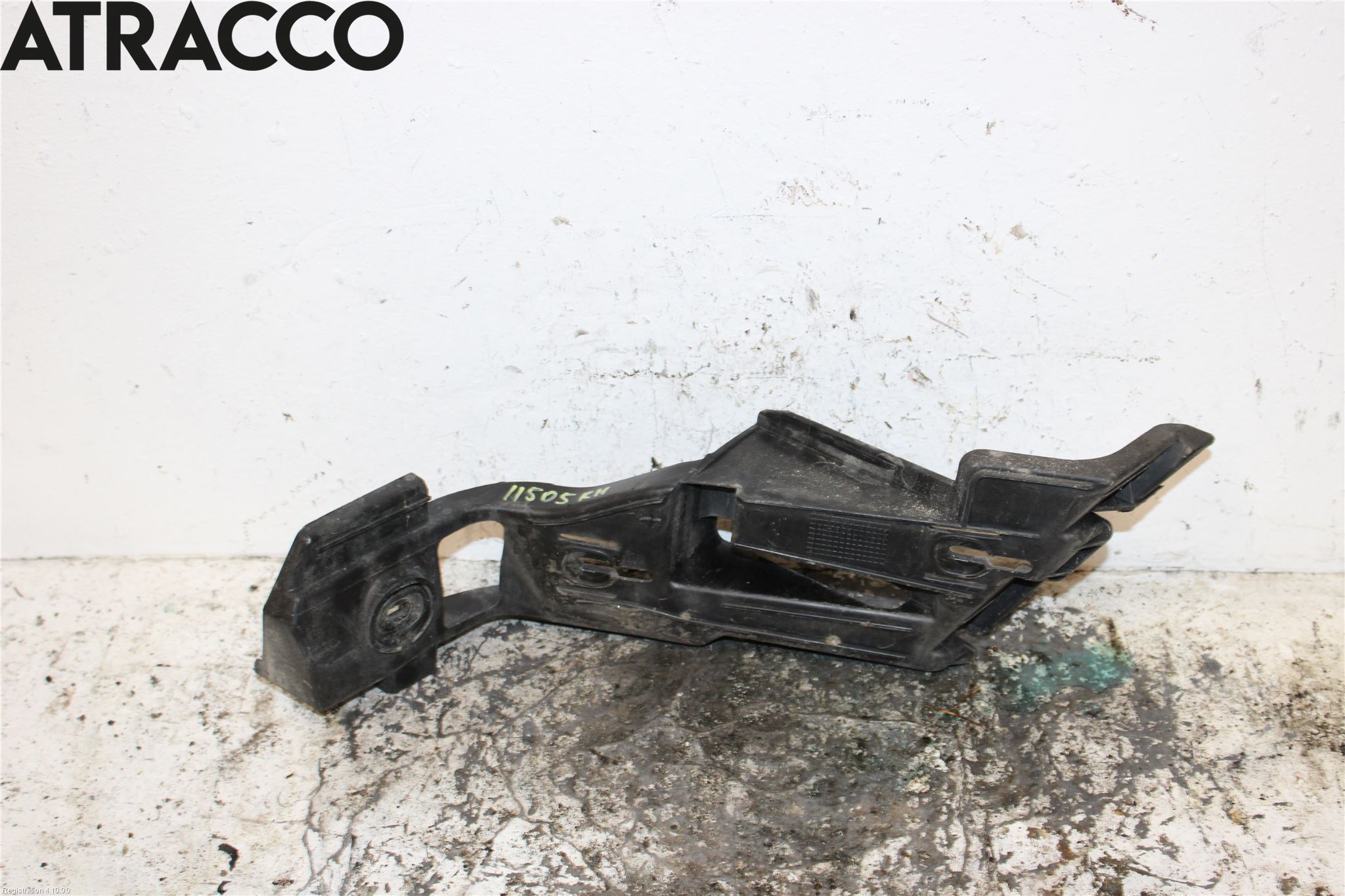 Volkswagen VW GOLF V 04-09 Støtfangerfeste Bak Høyre