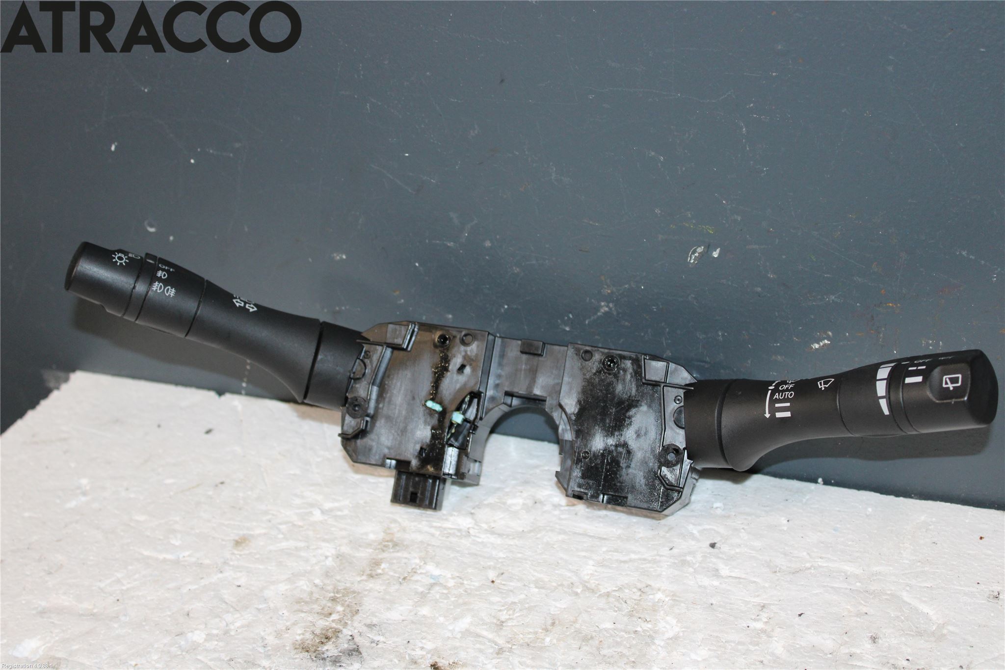 Nissan LEAF 11-17 Bryter Ratt Kombi H Og V