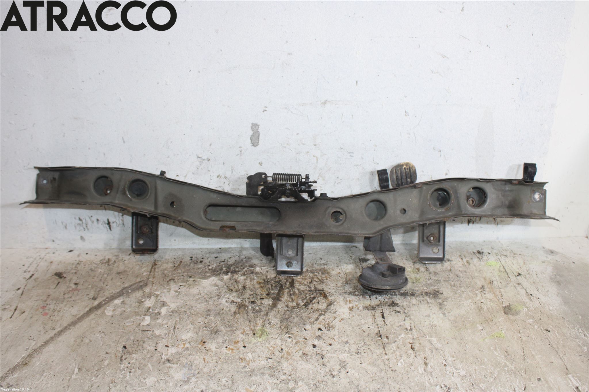 Toyota AURIS 10-12 Panserlås