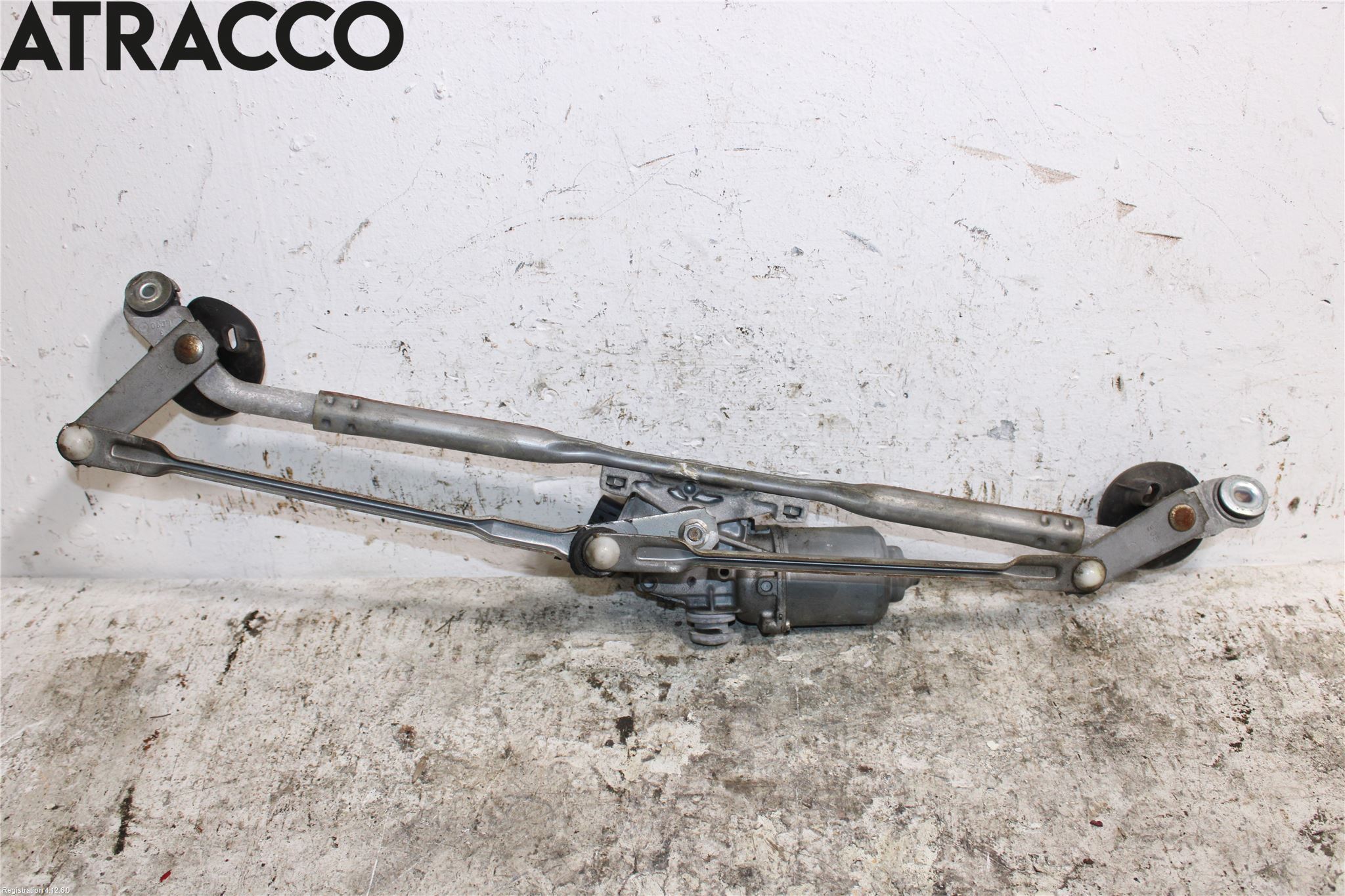 Toyota HILUX 05-16 Viskermotor Frontrute