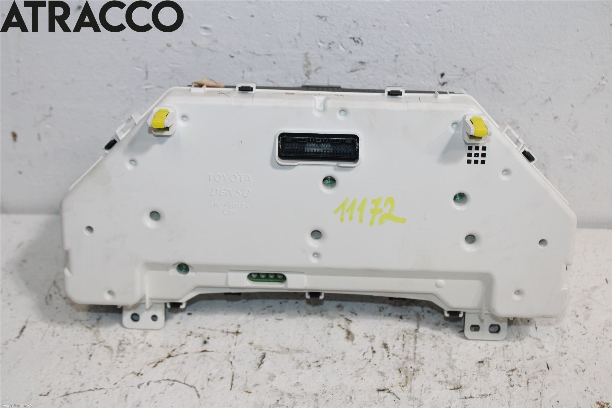 Lexus CT 200h Instr Kombinert