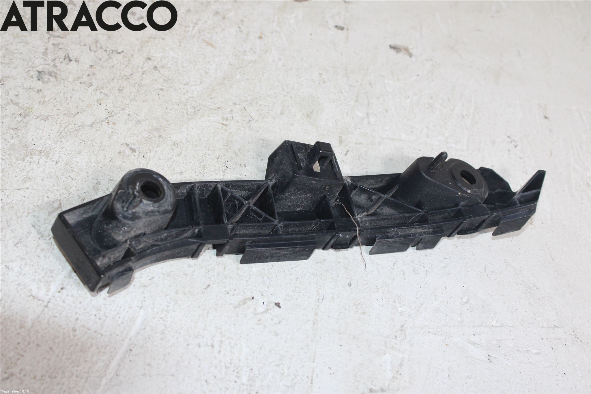 Mazda 5 10-18 Støtfangerfeste Foran Høyre