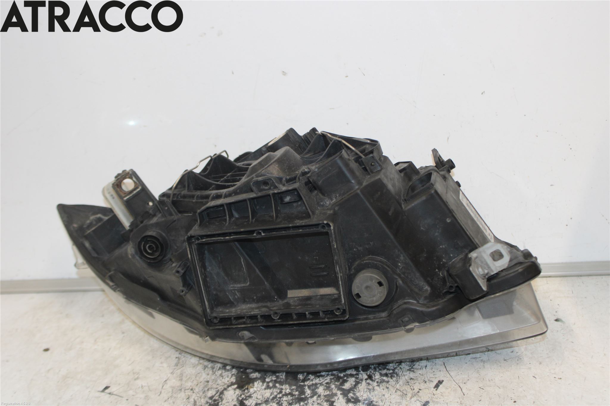 BMW 1 E87/81 5D/3D 03-11 Frontlykt Venstre