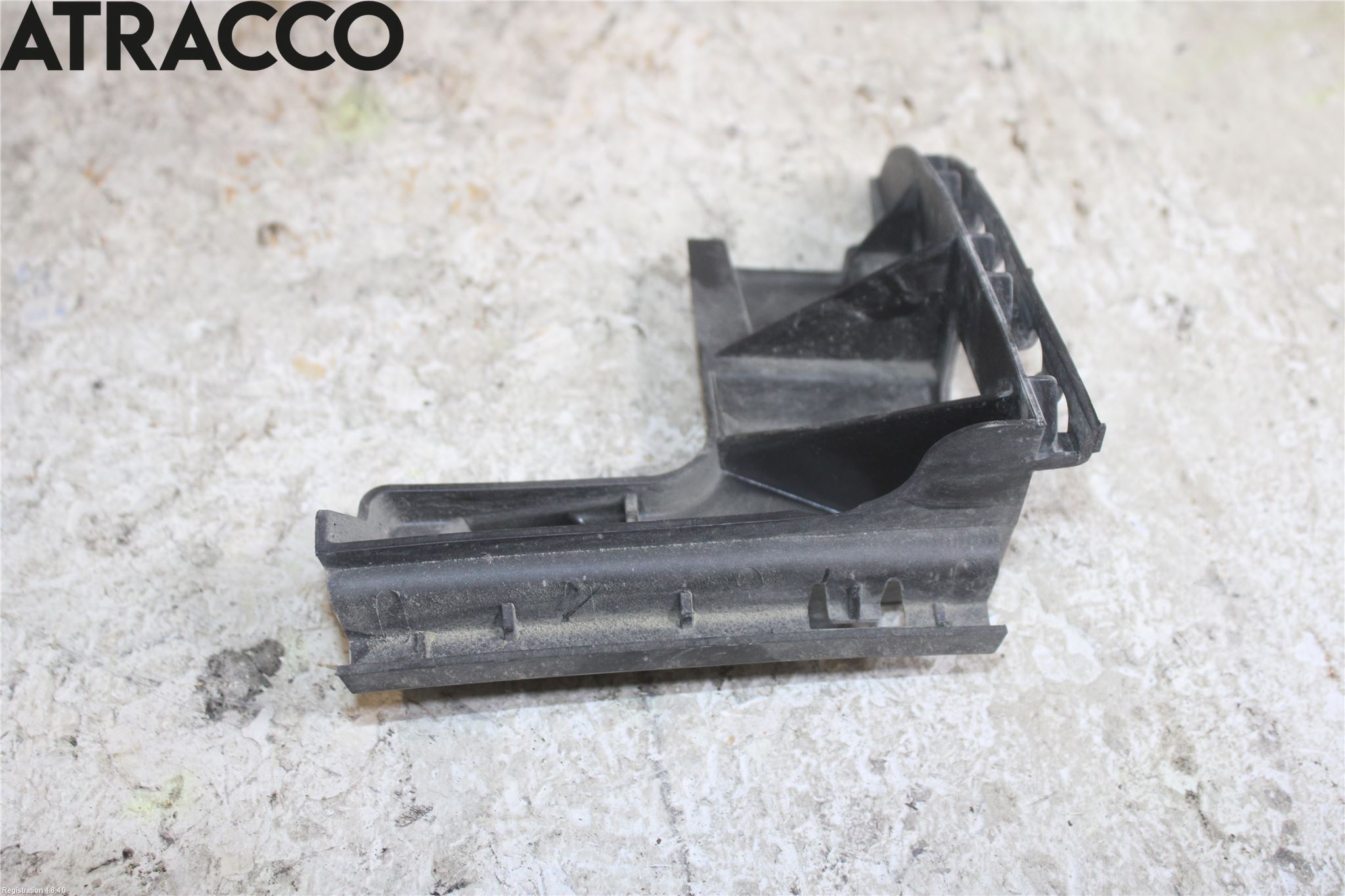 Volkswagen VW TOURAN 10-15 Støtfangerfeste Bak Venstre